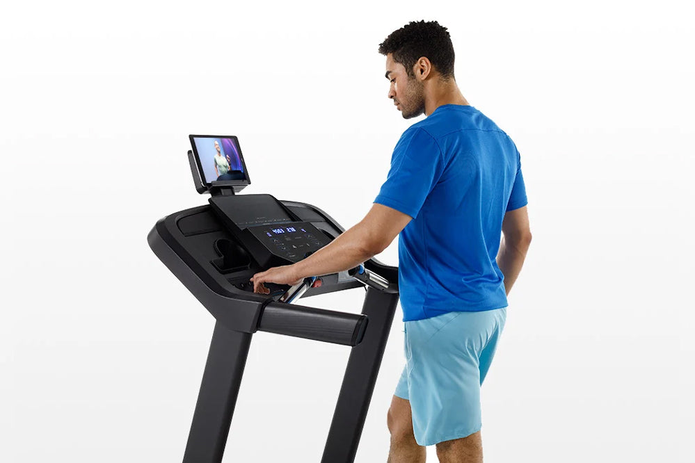 Horizon 5.0 AT Treadmill - Professional Home Fitness Equipment for Running & Walking - Perfect for Home Gym, Cardio Workouts & Weight Loss Training
