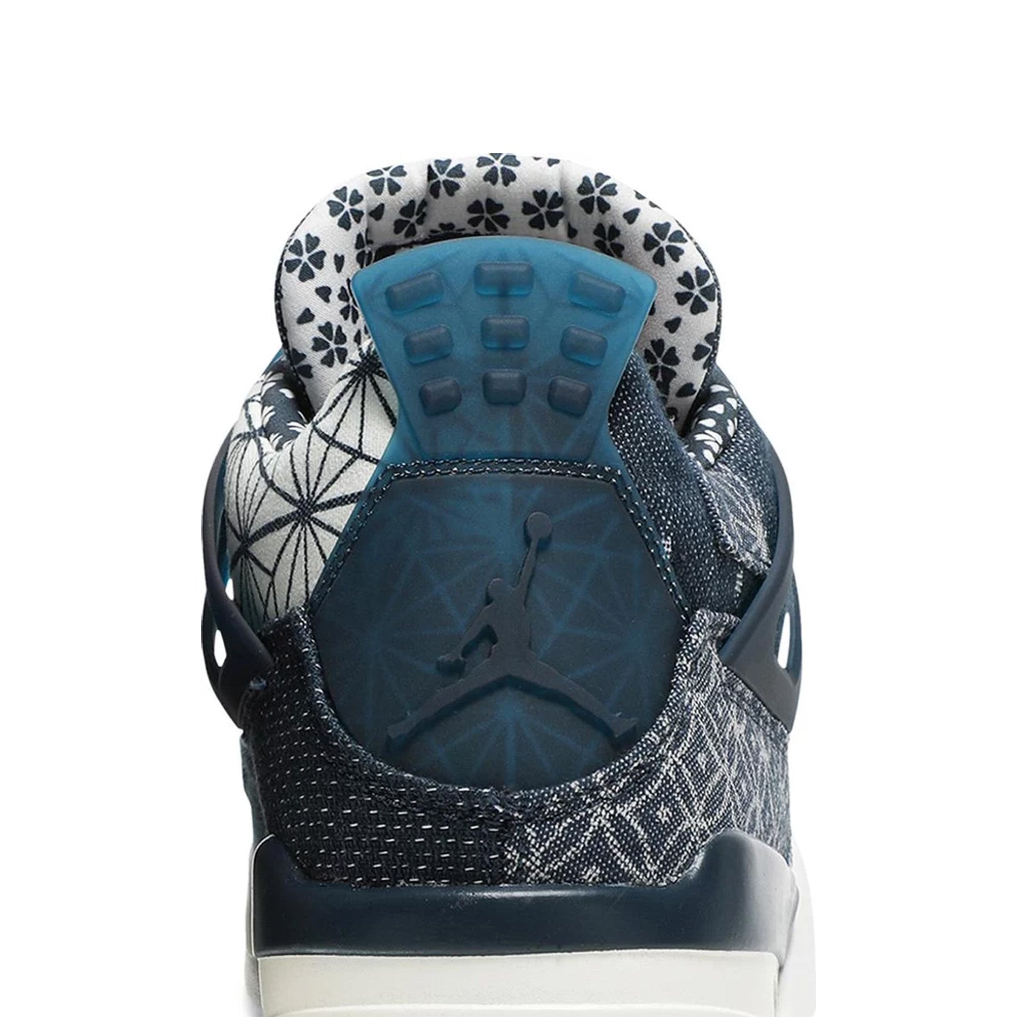 Air Jordan 4 Retro SE 'Sashiko' Sneakers (2020) - Men's Basketball Shoes for Streetwear & Casual Outfits | Perfect for Sneaker Collectors & Urban Fashion