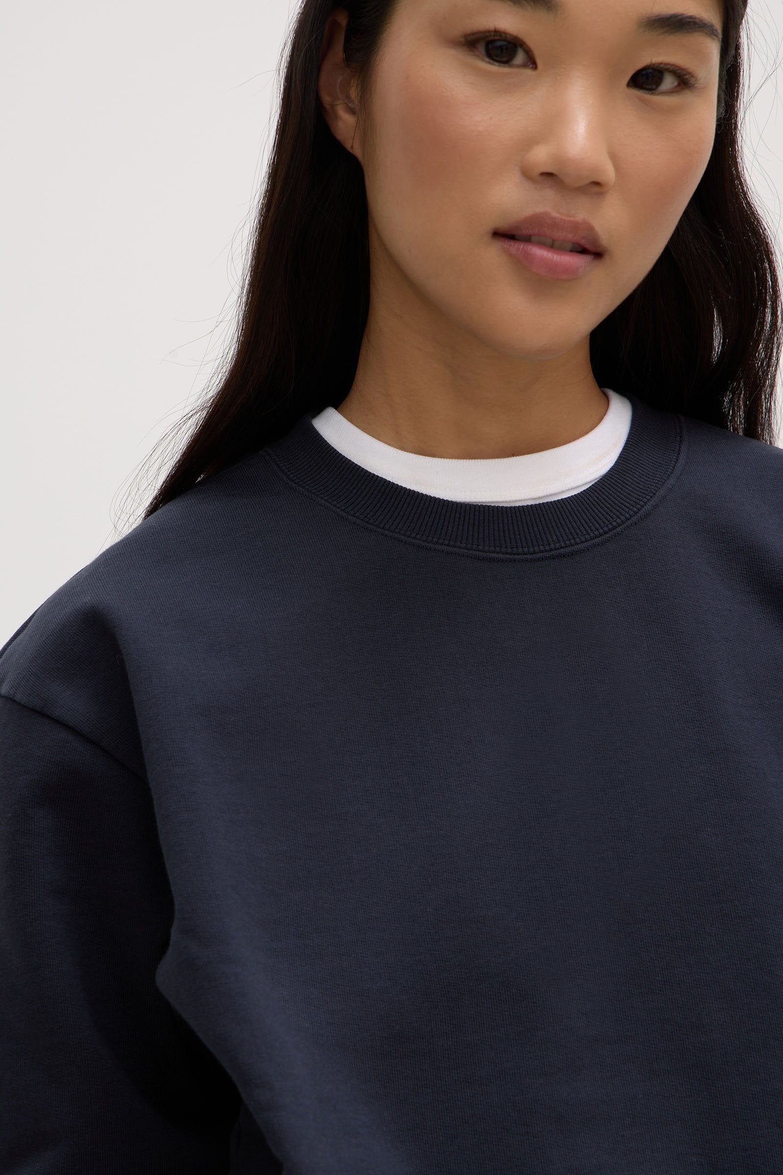 Women's Fleece Crew Neck Weekender Sweatshirt - Cozy & Casual Pullover for Travel, Lounging & Weekend Outings