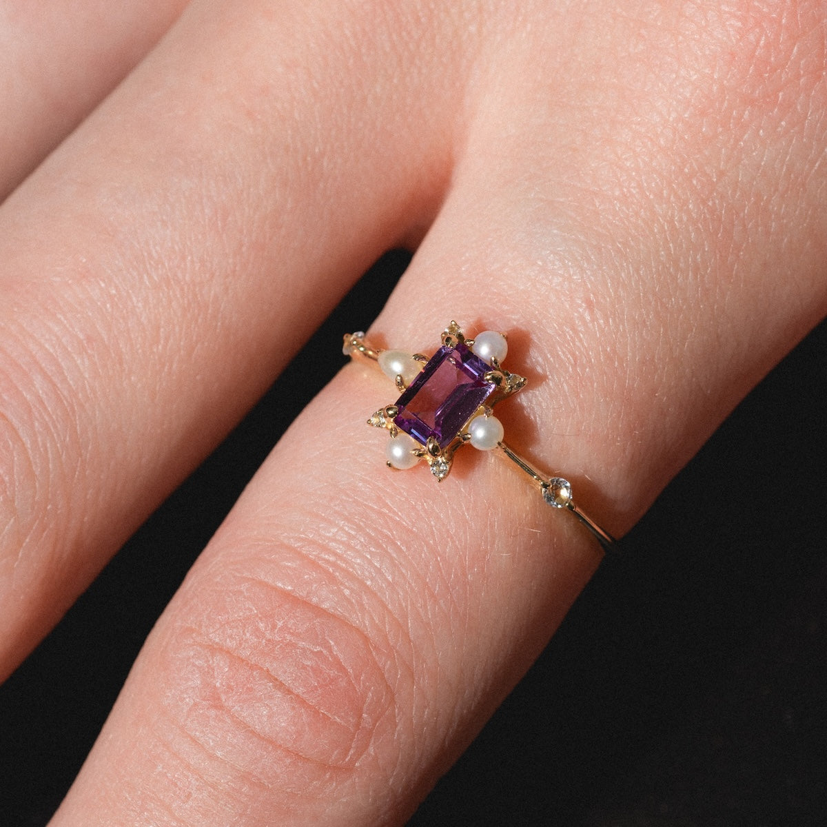 Solid Gold 2025 June Birthstone Art Deco Alexandrite & Pearl Statement Ring for Women - Elegant Jewelry Gift for Anniversary, Wedding, or Special Occasions