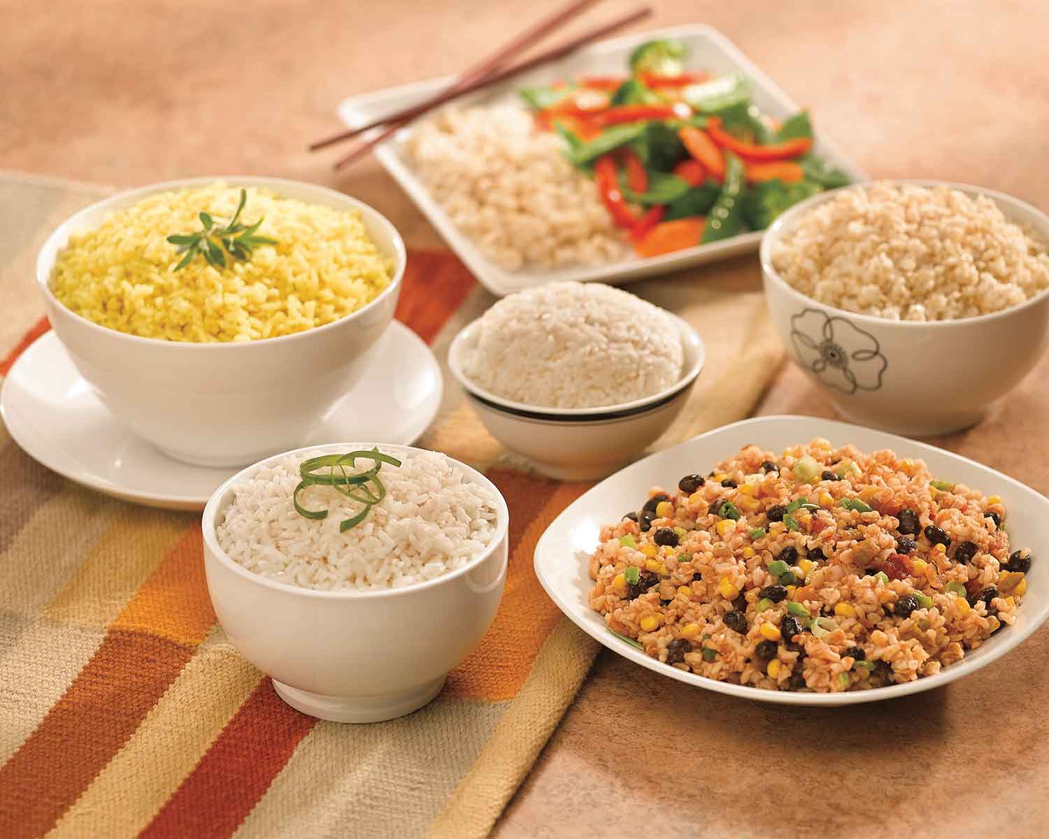 Hamilton Beach 8-Cup White Rice Cooker & Food Steamer - Perfect for Home, Dorm & Office Use | Model 37508