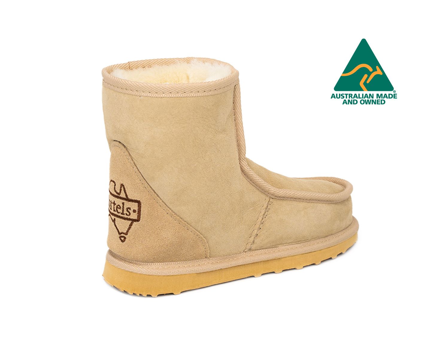 Short Bound UGG Boots - Cozy Sheepskin Winter Boots for Women & Men | Perfect for Snow, Cold Weather & Indoor Comfort