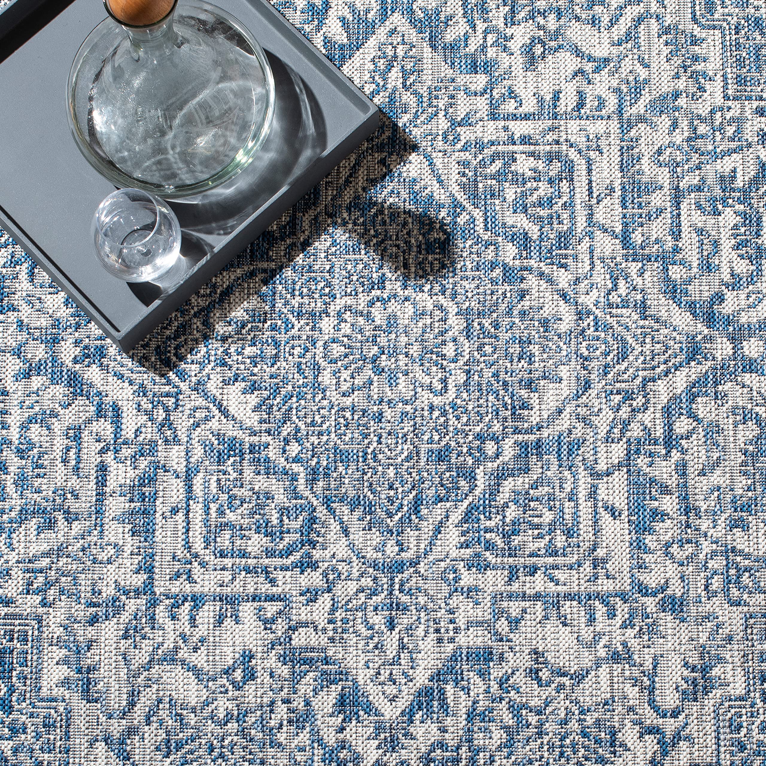 SAFAVIEH Courtyard Collection 8' x 10' Navy & Light Grey Indoor Outdoor Waterproof Area Rug - Easy to Clean, Perfect for Patio, Backyard, Mudroom, Deck & Sunroom Decor
