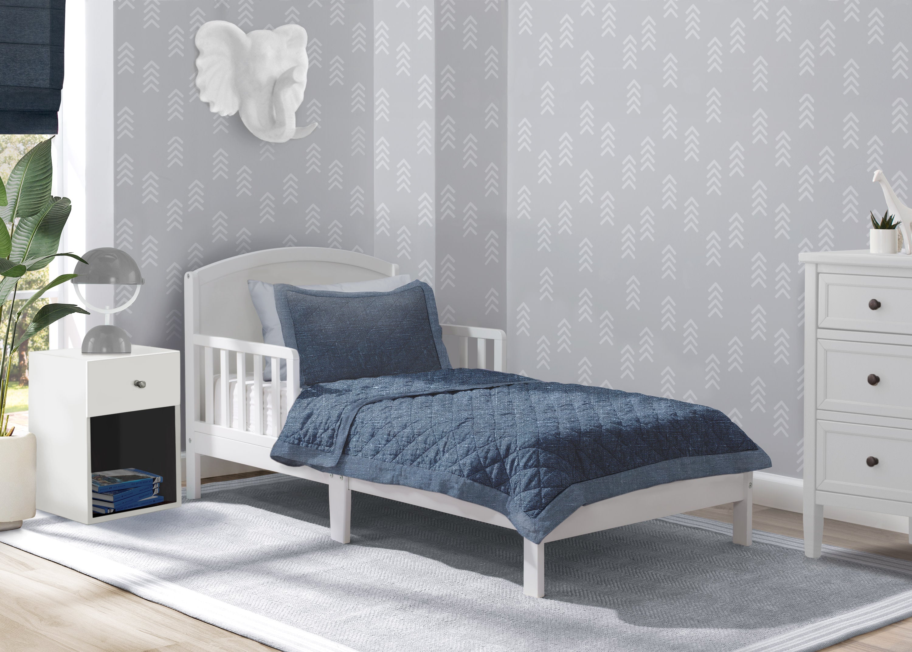 Abby Toddler Bed - Convertible Wooden Toddler Bed for Kids, Safe & Sturdy Nursery Furniture - Perfect for Bedrooms, Daycare, and Montessori Rooms