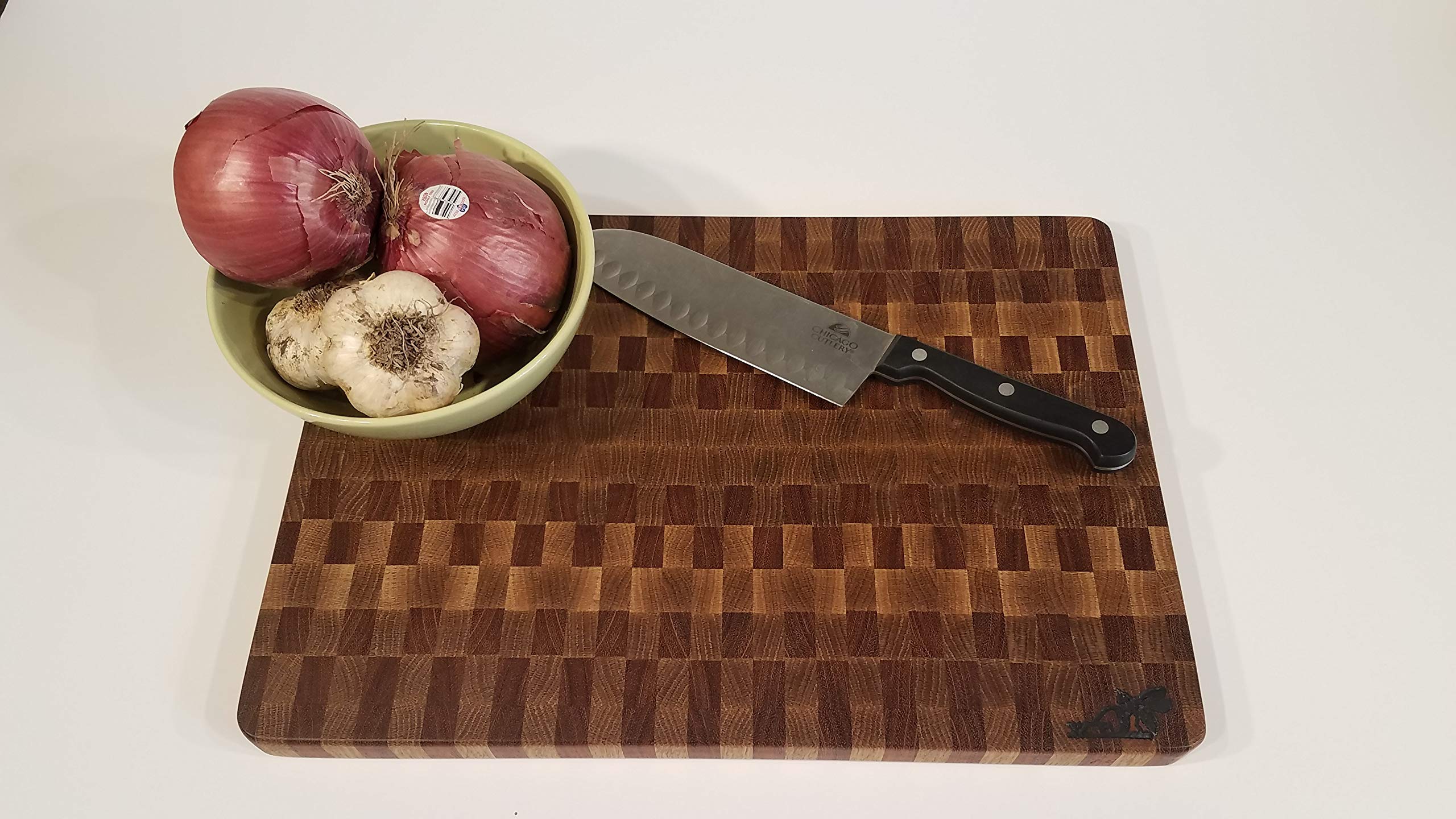 Premium End Grain Cutting Board - Durable Wooden Chopping Block for Kitchen - Perfect for Meat, Vegetables, and Bread Preparation - Ideal for Home Chefs and Professional Kitchens