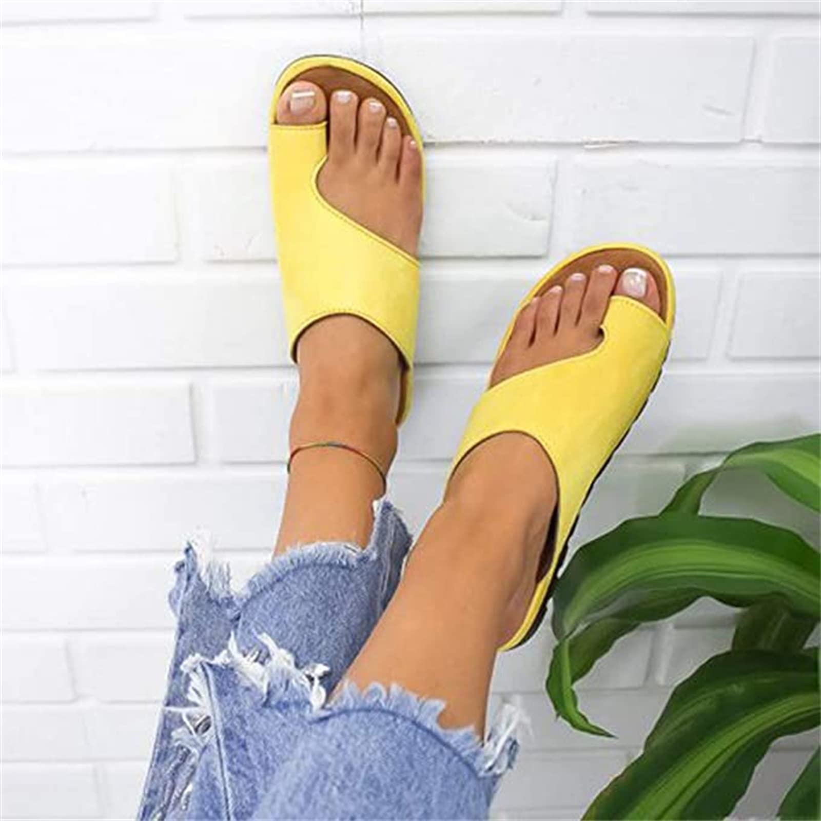 Women's Dressy Summer Sandals - Clip Toe Flat Beach Shoes, Casual Cute Flip Flops & Slippers for Outdoor, Travel & Vacation Wear