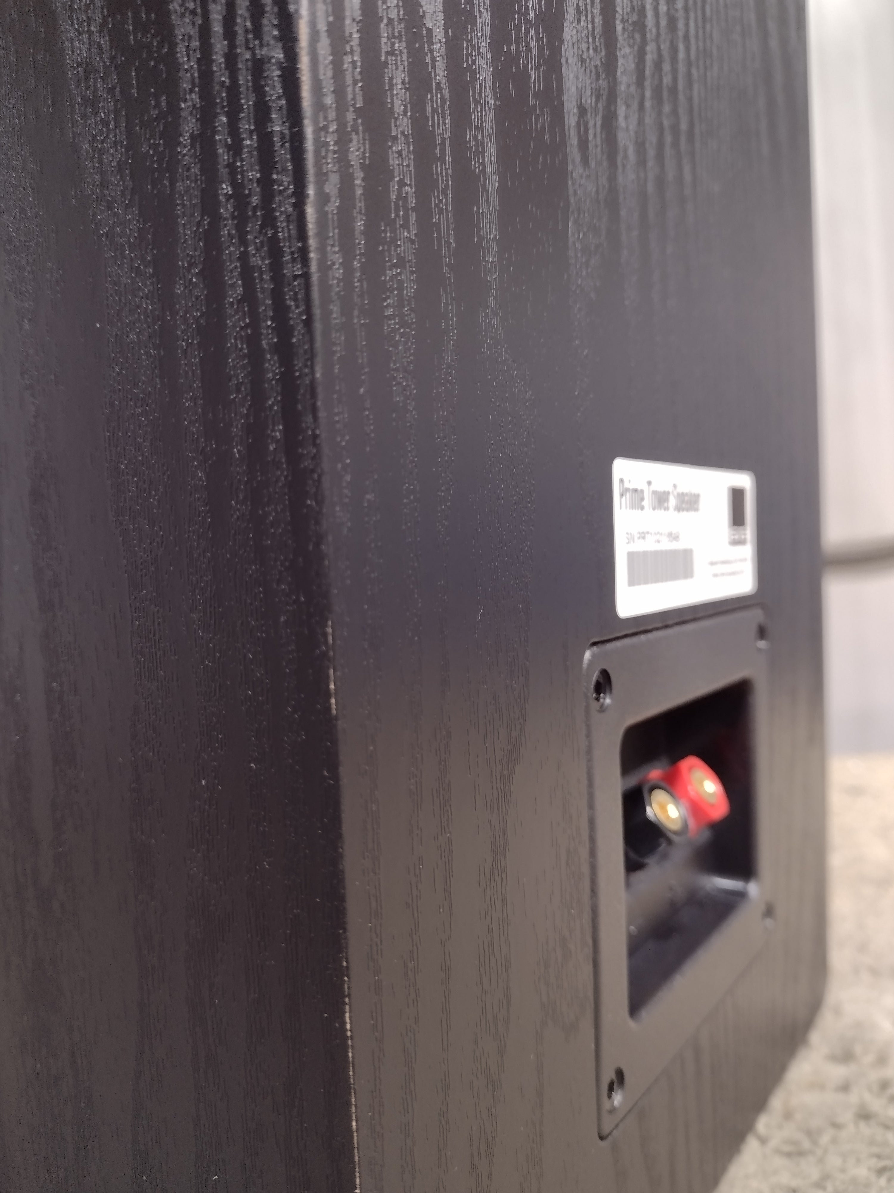 Prime Tower Black Ash Power Outlet with 1654W Capacity - Perfect for Home, Office, and Workspace Charging Stations