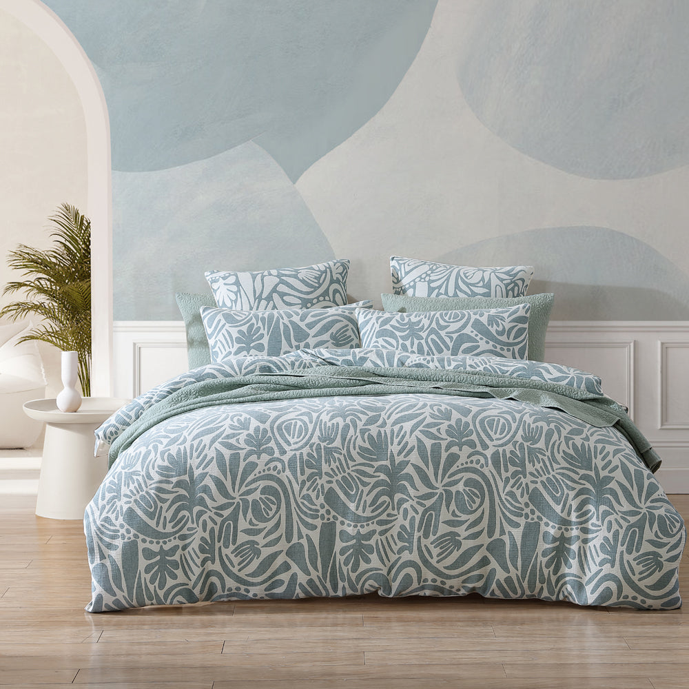 Haven Surf Quilt Cover Set - Super King Size Bedding for Coastal & Beach House Decor | Soft & Breathable Duvet Cover for Master Bedroom, Guest Room, Vacation Homes