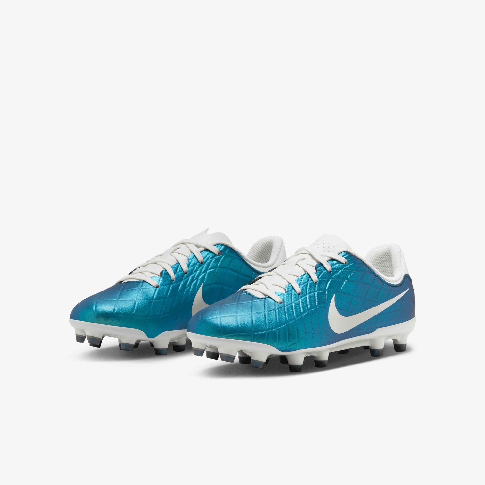 Nike Jr. Tiempo Emerald Legend 10 Academy Soccer Cleats - Youth Football Shoes for Boys & Girls - Perfect for Turf & Grass Fields - Training & Match Play