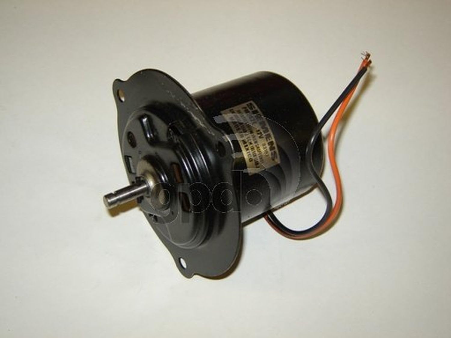 High-Quality 2311315 Radiator Fan Motor Replacement - Durable Cooling System Part for Cars, Trucks & SUVs - Perfect for Overheating Prevention & Engine Temperature Control