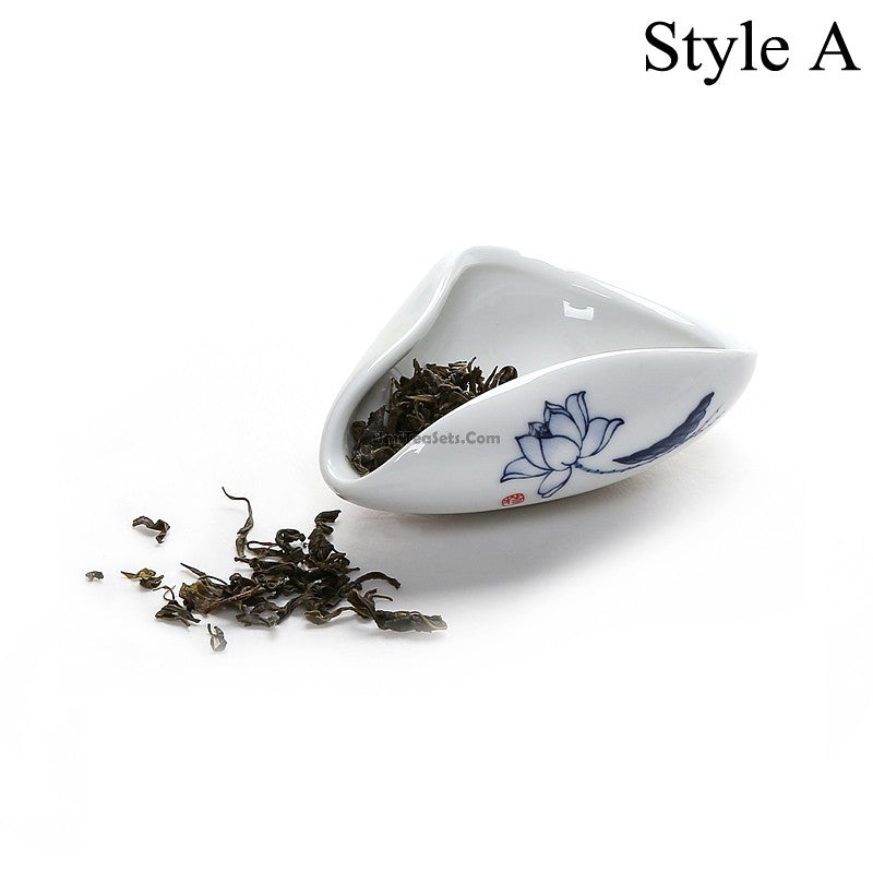 Blue and White Porcelain Tea Cup (Cha He) - Handmade Chinese Ceramic Tea Set for Brewing and Serving - Perfect for Tea Ceremonies, Gifts, and Home Decor