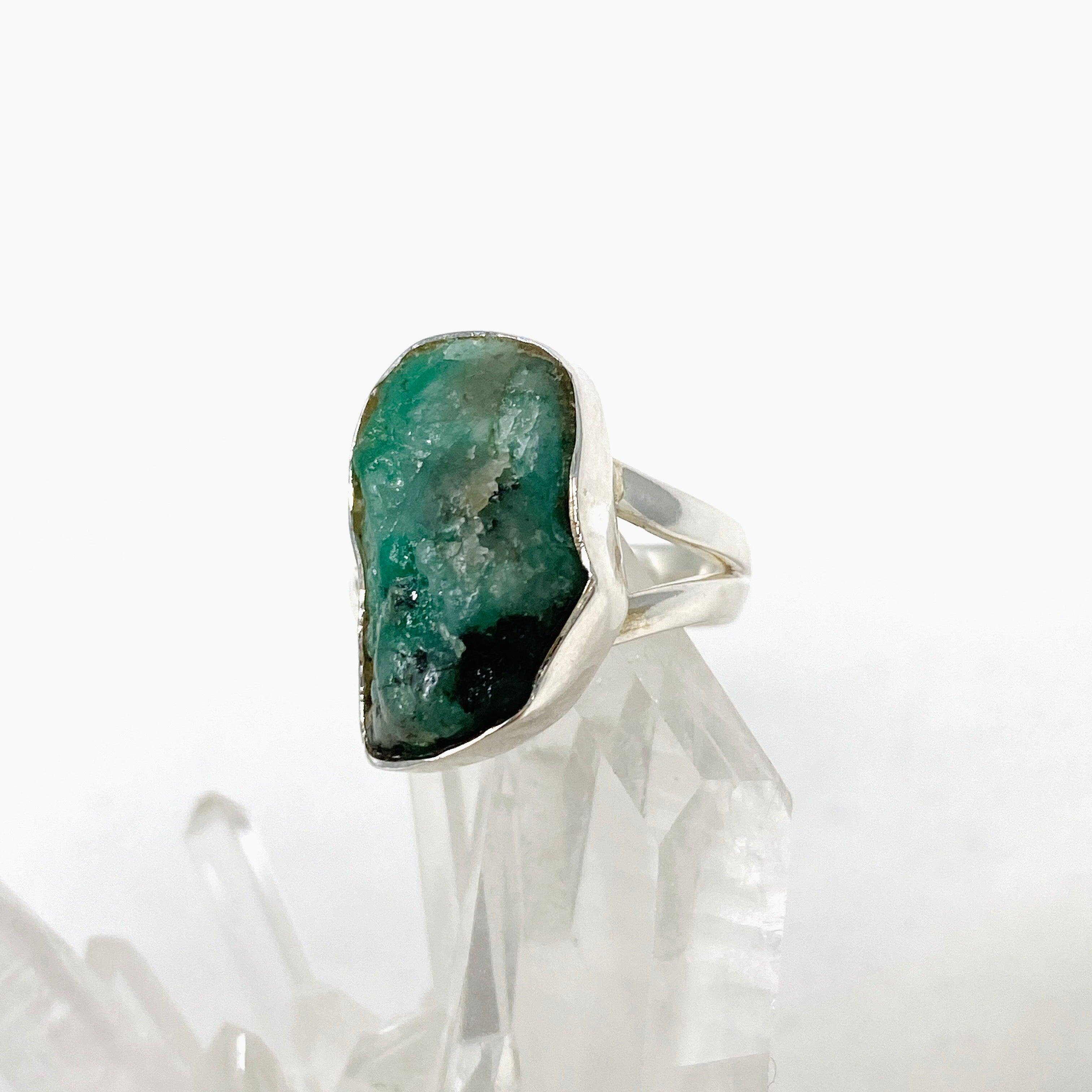 Emerald Raw Ring Size 7 for Women - Natural Green Gemstone Jewelry KRGJ2979 | Perfect for Weddings, Parties & Everyday Elegance