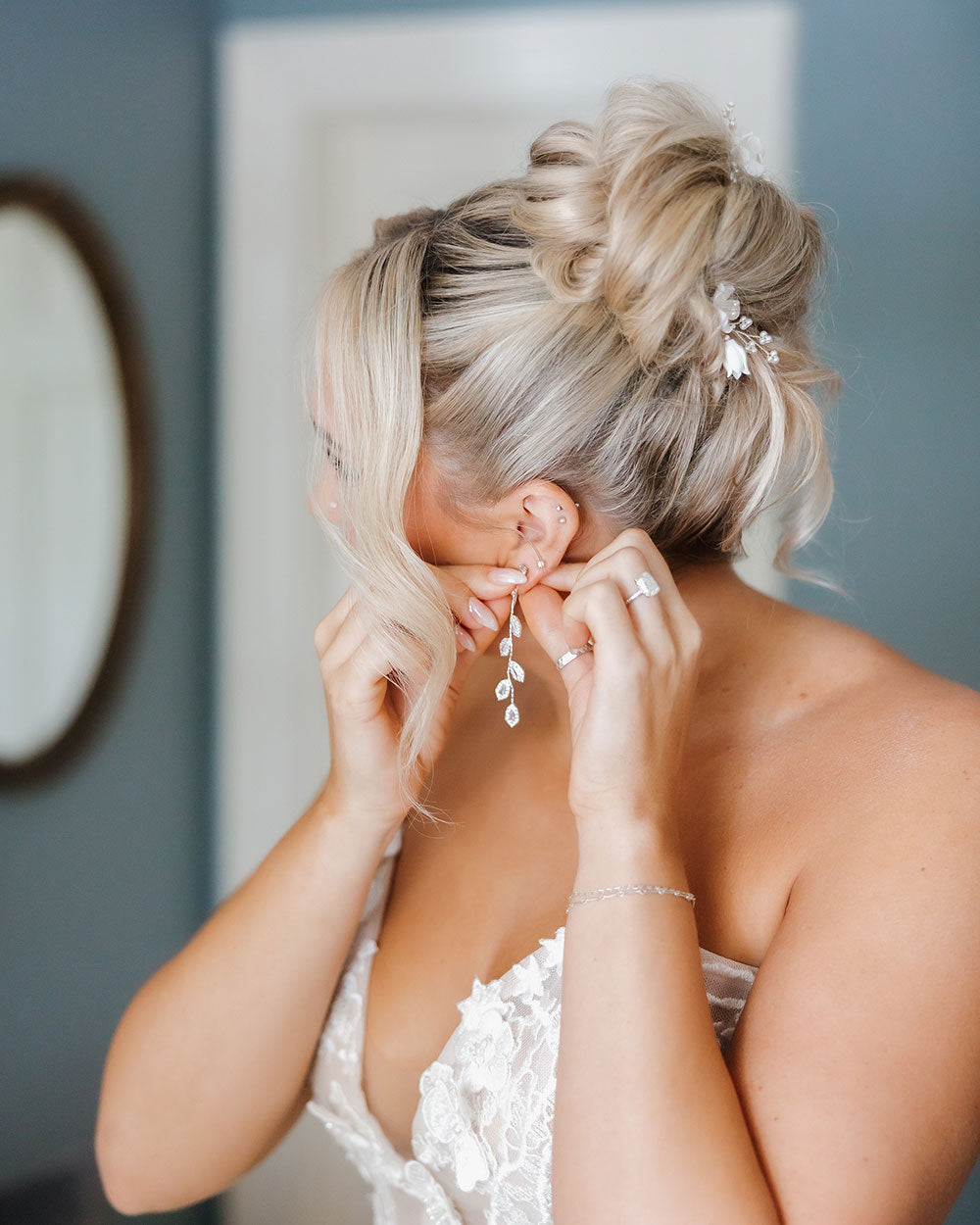 Elegant Fleur Dangle Earrings for Women - Floral Drop Earrings Jewelry Gift for Her | Perfect for Weddings, Parties & Date Nights