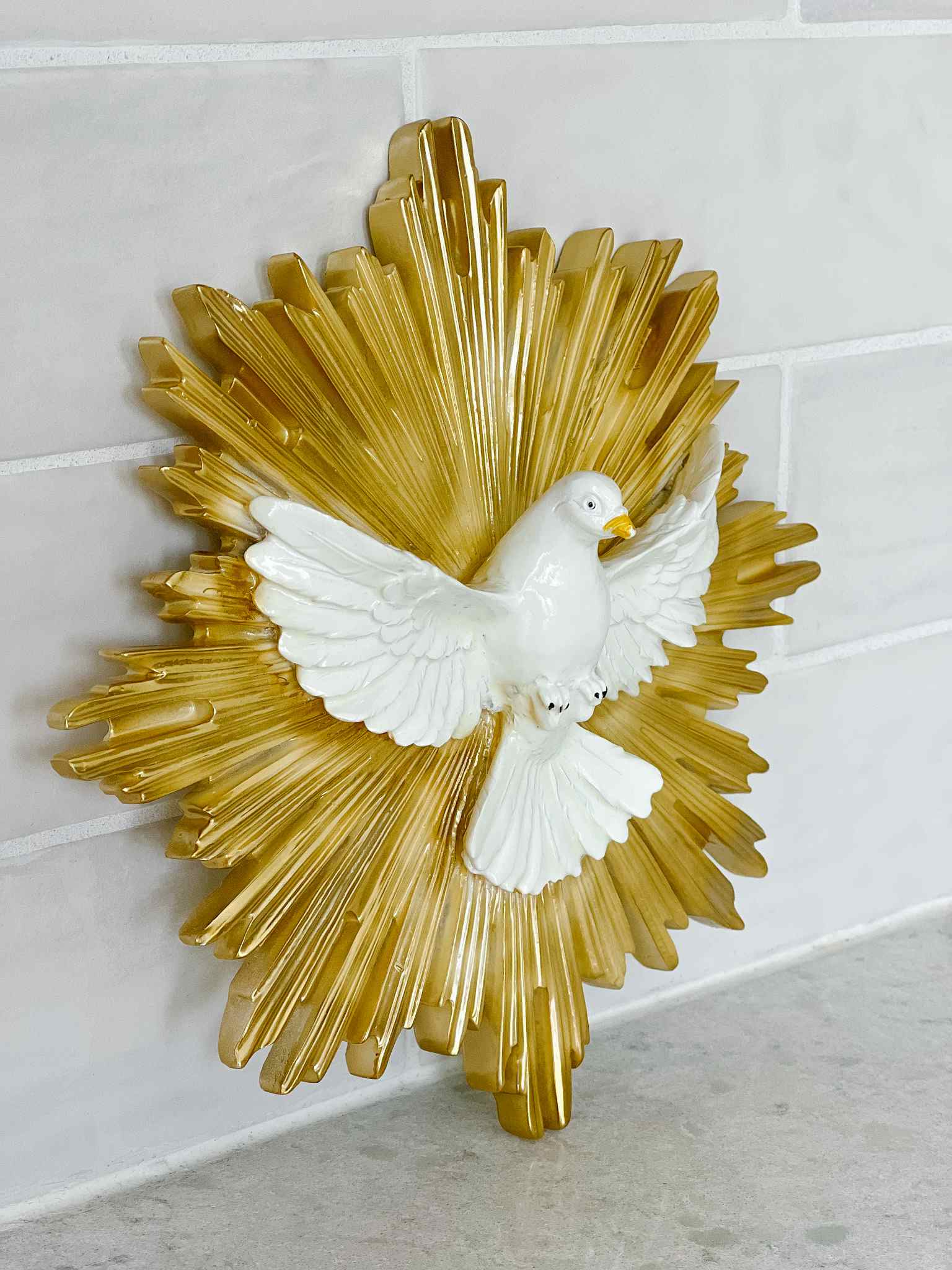Holy Spirit Wall Plaque - Inspirational Christian Home Decor for Living Room, Bedroom & Office - Perfect for Prayer Spaces & Gift Giving