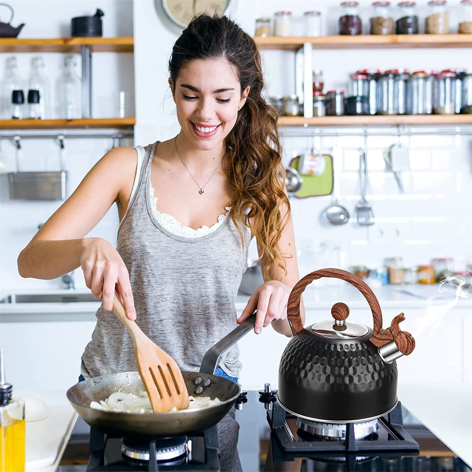 2.5L Retro Camping Kettle - Black Induction & Stovetop Tea Kettle with Whistle - Perfect for Gas Stove, Ceramic Oven & Induction Hob - Ideal for Outdoor Adventures, Home Kitchen & Tea Brewing