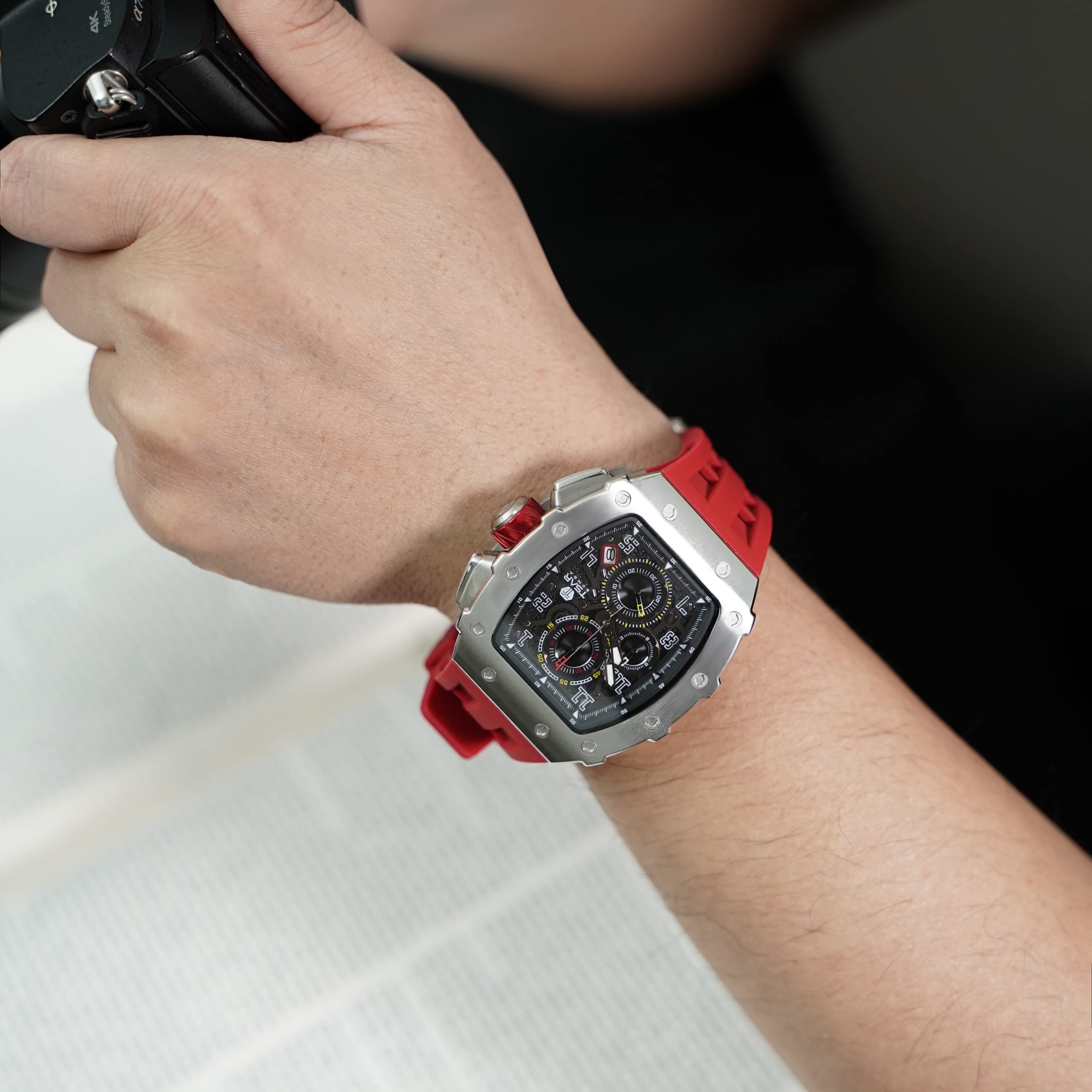 Luxury Men's Watch - 50M Waterproof Tonneau Chronograph with Japanese Quartz Movement & Silicone Band - Perfect for Business, Casual Wear & Gifts