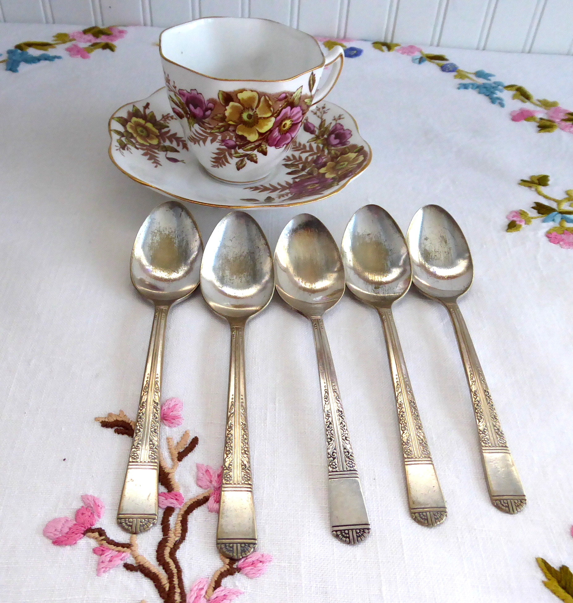 Vintage Oneida Royal Oak Oakleigh Tea Spoons Set of 5 - 1940s Silver Plated Flatware for Tea Parties, Afternoon Tea & Collectibles - No Monogram