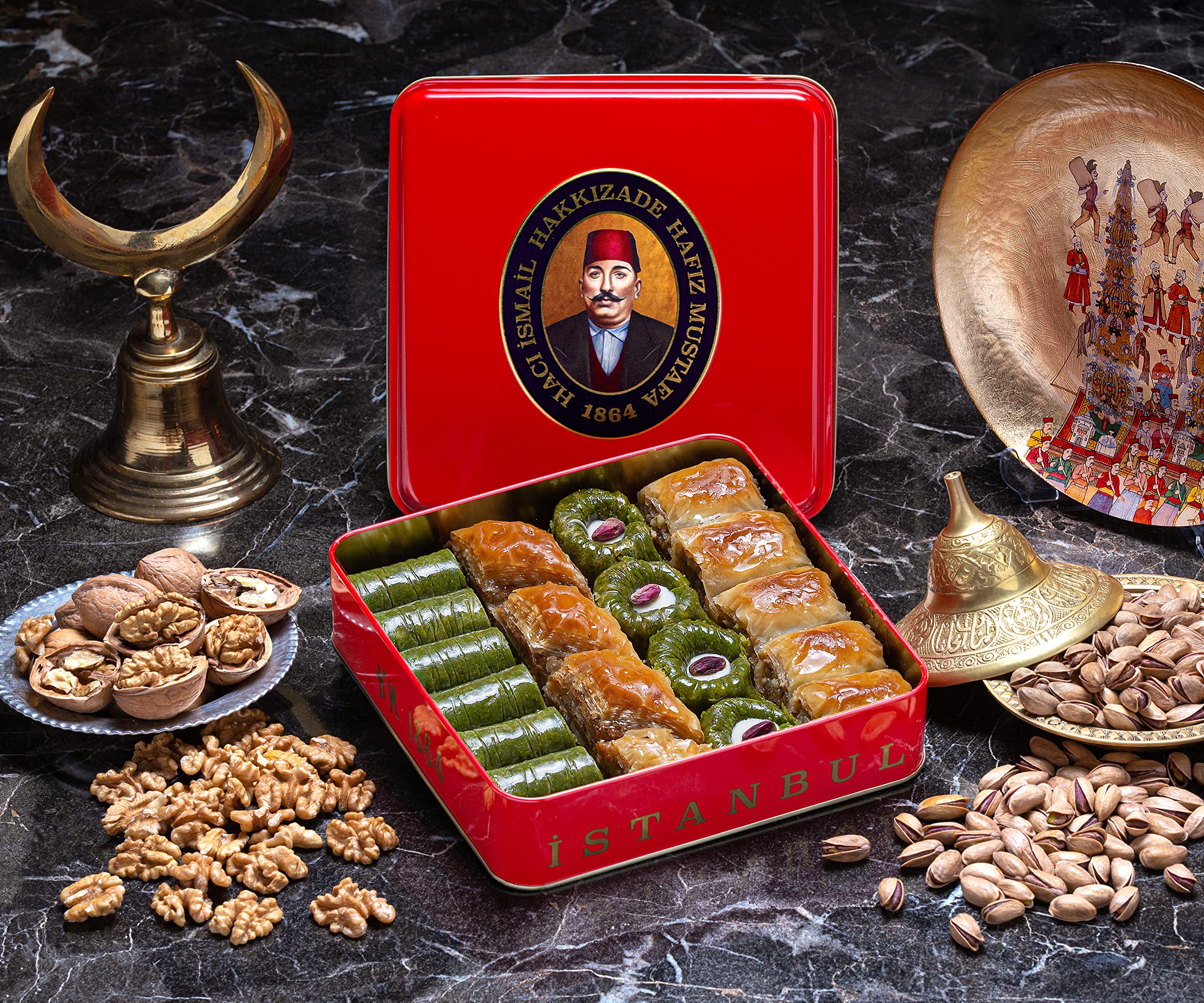 Hafiz Mustafa 1864 Istanbul Baklava Pastry Box - Authentic Turkish Baklava Dessert with Fresh Phyllo Dough, Pistachios, Hazelnuts & Walnuts - Perfect Gift for Birthdays, Christmas & Holidays - Enjoy at Home, Office Parties or as a Sweet Treat with Coffee