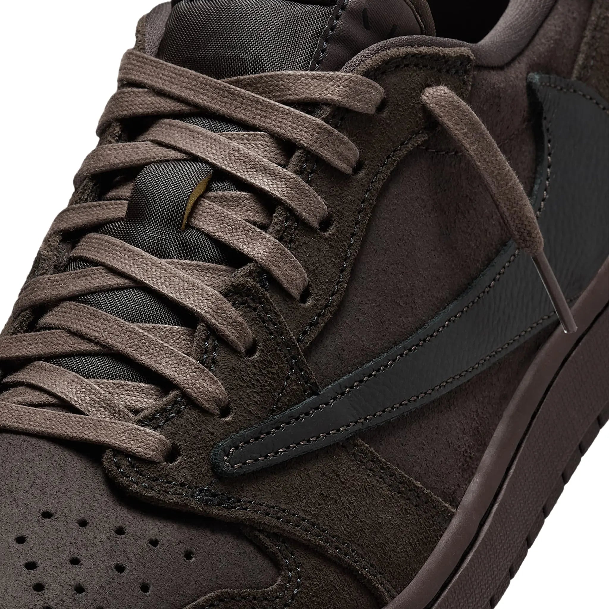Travis Scott x Air Jordan 1 Low OG SP Velvet Brown Sneakers - Limited Edition Retro Basketball Shoes for Men - Perfect for Streetwear, Sneaker Collecting & Casual Fashion