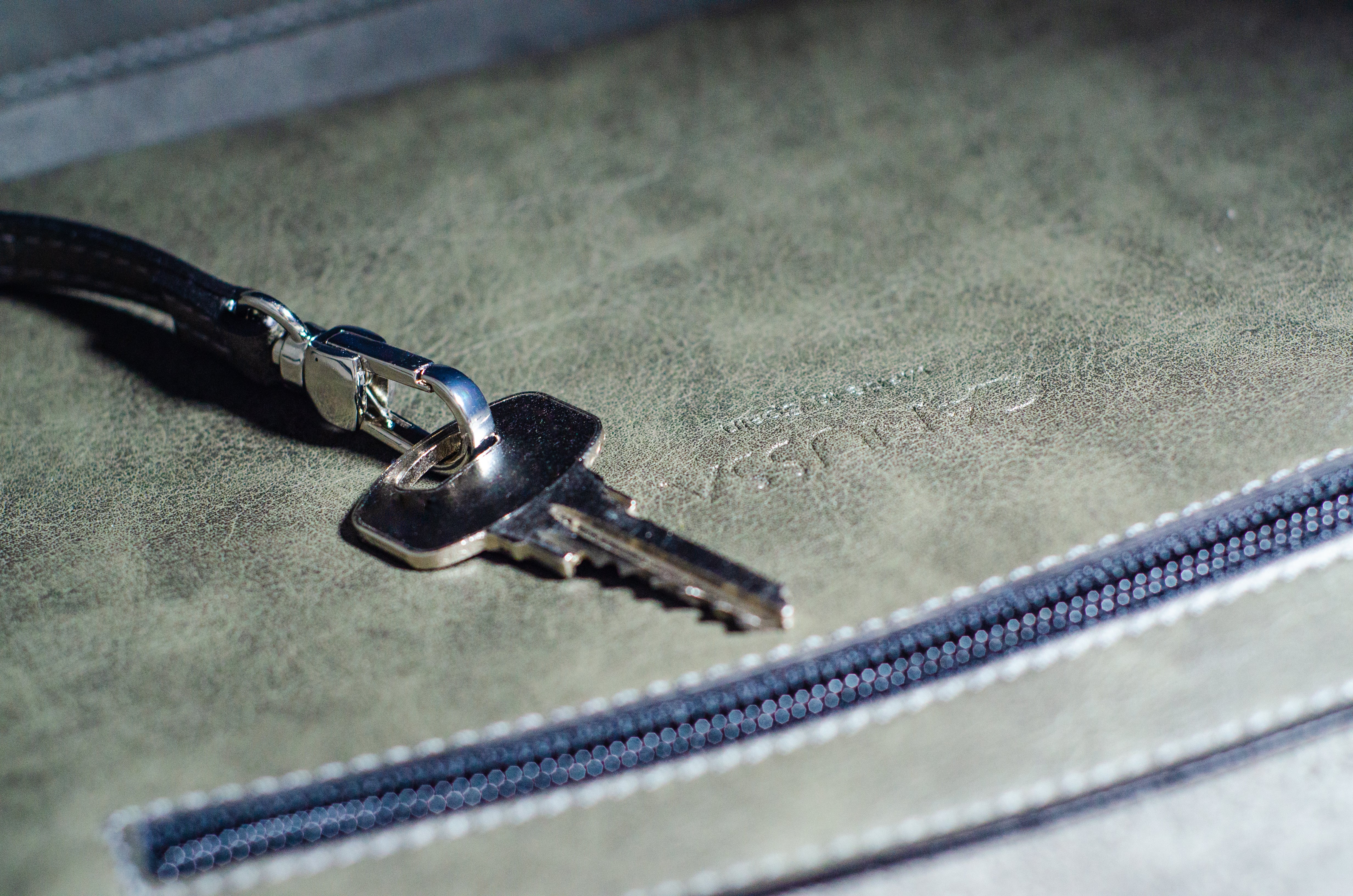 Canussa Totissimo Grey Tote Bag - Stylish & Spacious for Work, Travel & Everyday Use