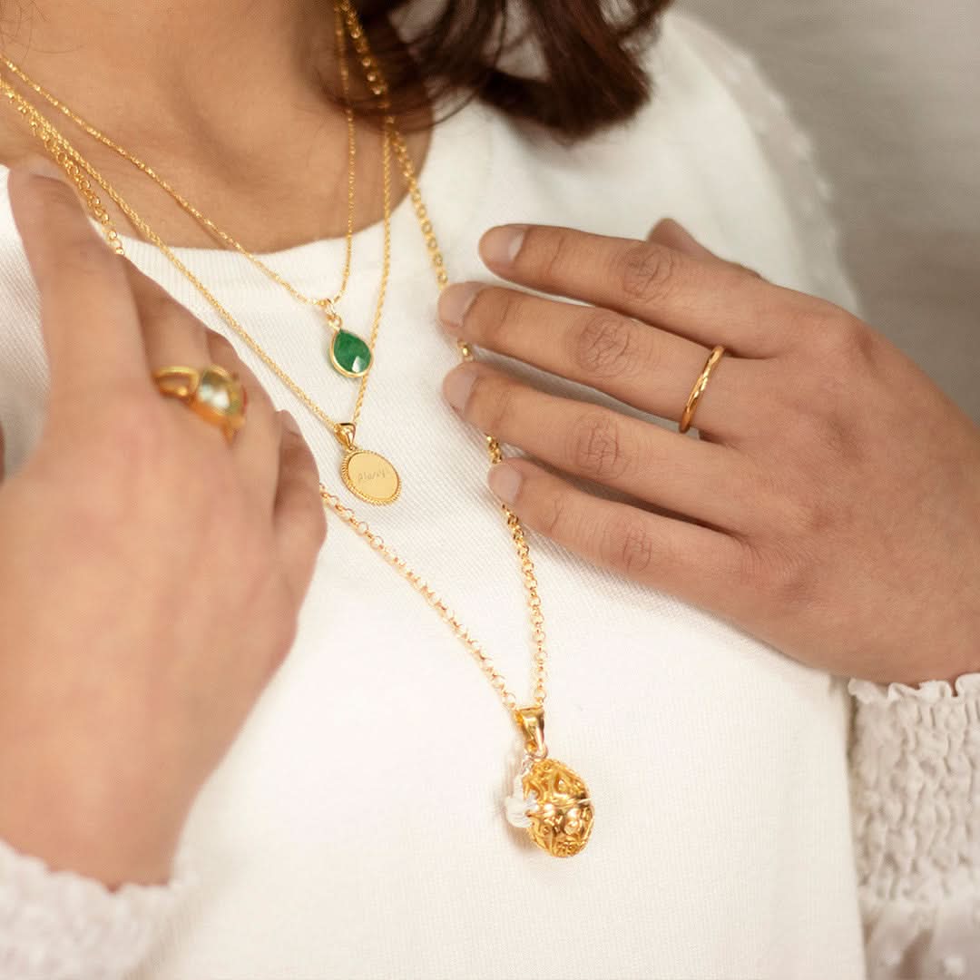 Gold Bird Locket Necklace with Secret Message Compartment - Perfect for Romantic Gifts & Keepsakes