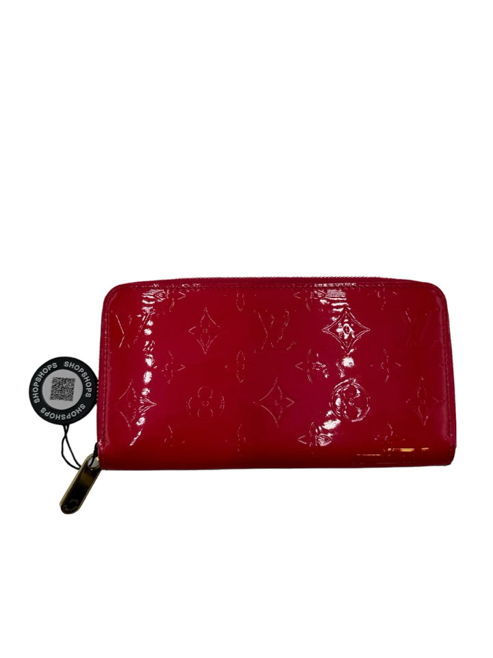 Louis Vuitton Pink Patent Leather Women's Wallet - Luxury Designer Wallet for Women - Perfect for Everyday Use & Gift Giving