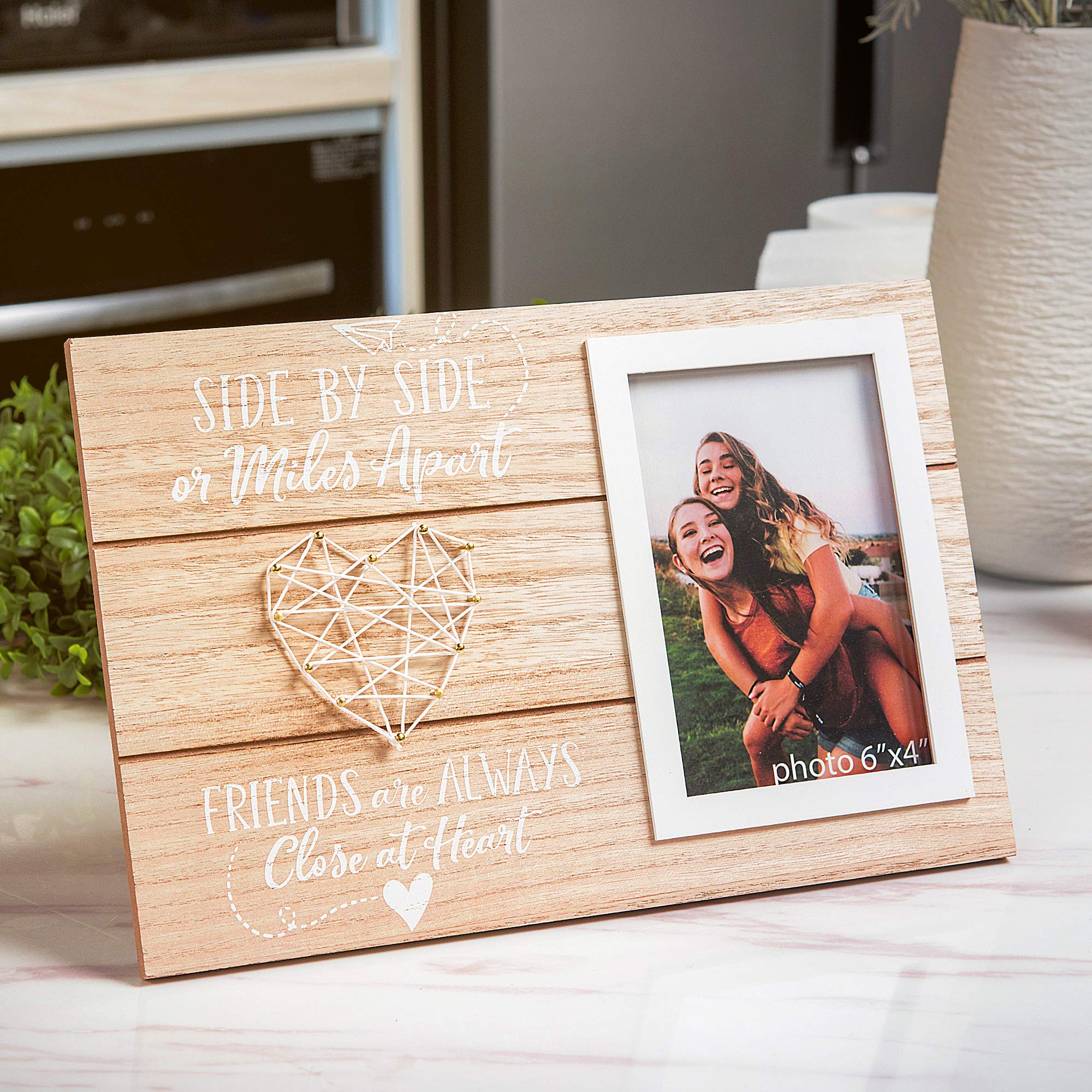 Best Friends Picture Frame Gift - Long Distance Friendship Gifts for BFF - 6x4 Inch Cute Photo Frame for Women, Besties, and Best Friends - Perfect for Birthdays, Anniversaries & Home Decor