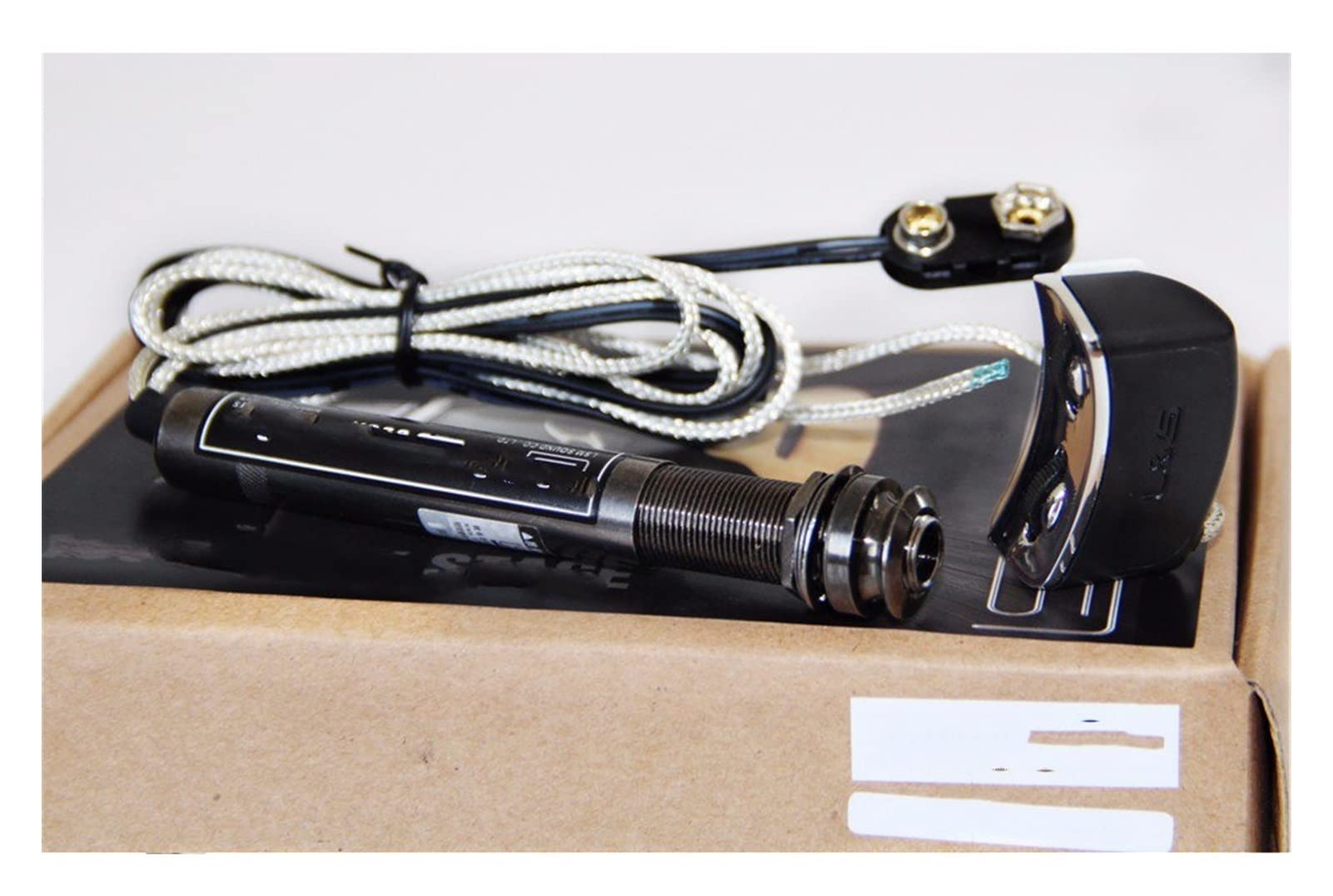 Professional Acoustic Guitar Pickup Preamp System with Humbucker & Volume/Tone Control - Perfect for Folk Guitarists & Live Performances