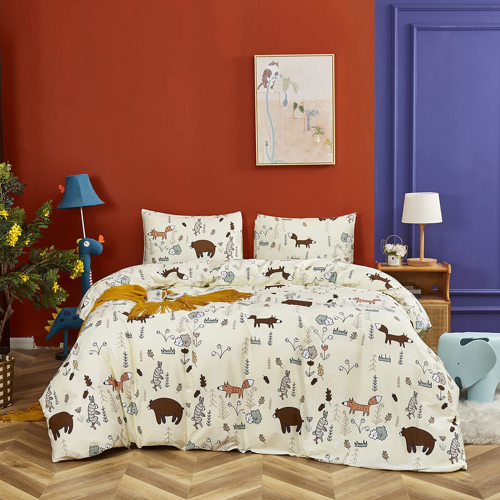 KAREVER Bear Comforter Set Queen - Kids Cartoon Bedding for Boys & Girls - Woodland Theme for Cozy Sleep