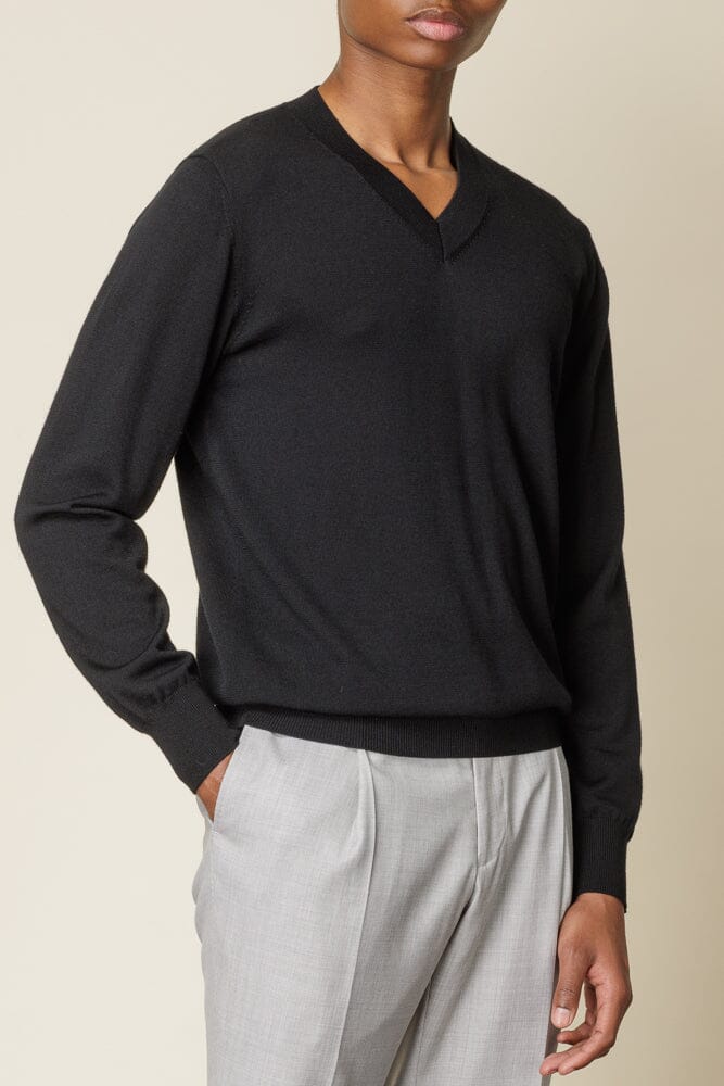 Premium V-Neck Merino Wool Sweater for Women - Soft & Warm Black Pullover - Perfect for Office, Travel & Casual Wear