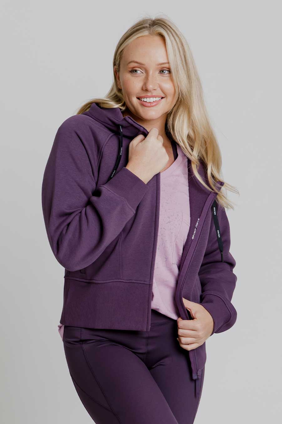 Cropped Zip Up Hoodie for Women - Blackcurrant Color, Lightweight & Stylish Pullover for Casual Wear, Gym, and Outdoor Activities