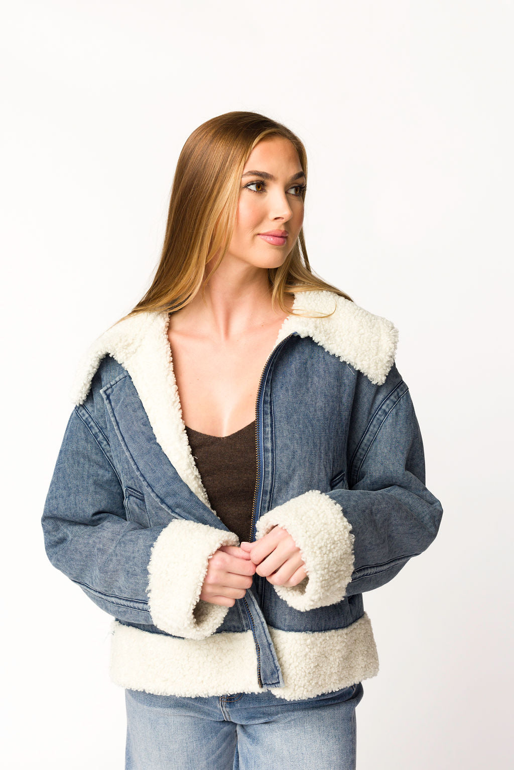Caitlyn Sherpa & Denim Jacket for Women - Cozy Fleece Lined Winter Jacket with Stylish Distressed Denim - Perfect for Outdoor Adventures & Casual Streetwear