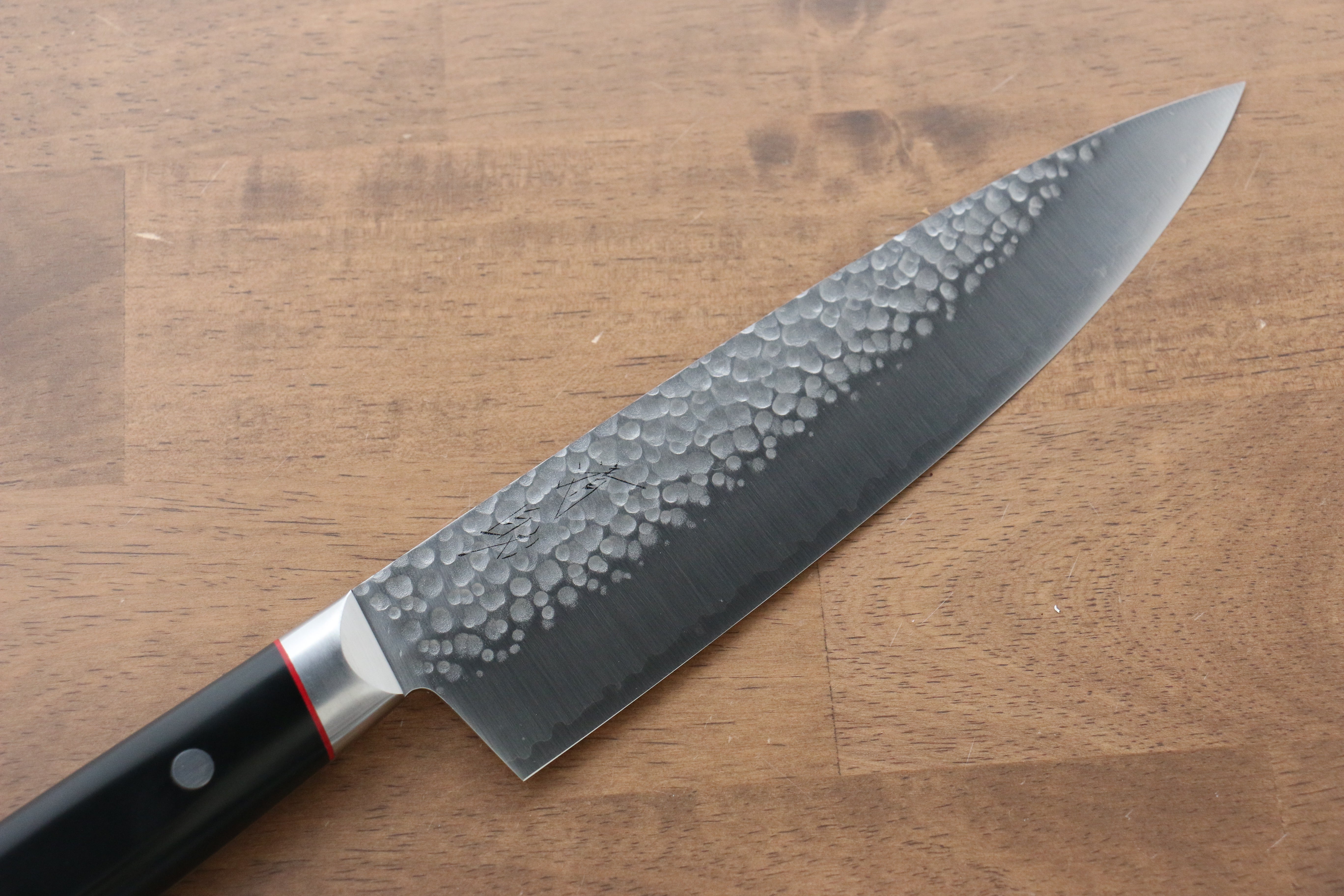 Seisuke PRO J VG10 Hammered Gyuto Japanese Chef Knife 200mm (8 Inch) with Black Micarta Handle - Professional Kitchen Knife for Slicing, Dicing, and Chopping Vegetables, Meat, and Fish