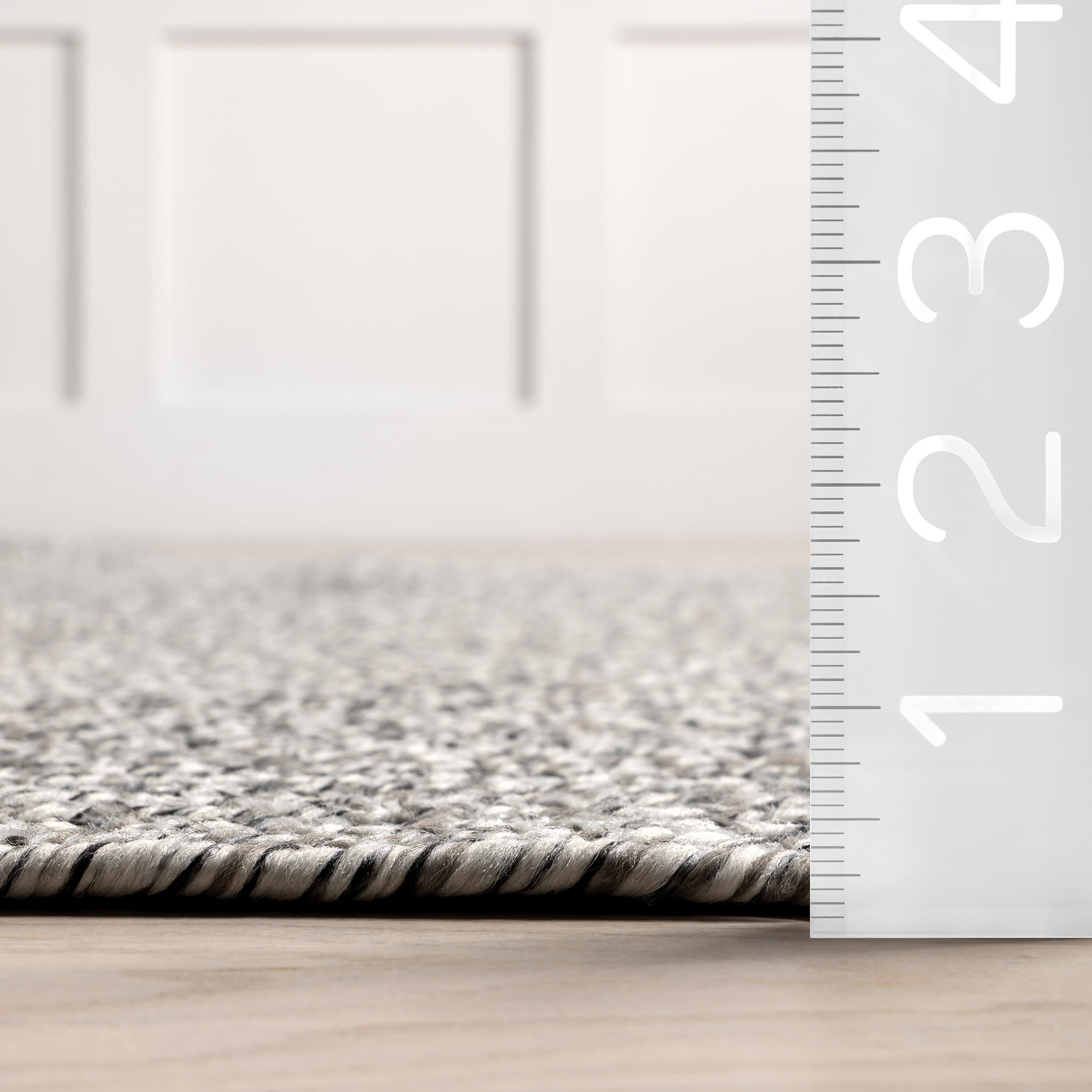Hand Braided Indoor/Outdoor Rug - Salt & Pepper Design - Durable & Stylish for Living Room, Patio, or Bedroom Decor