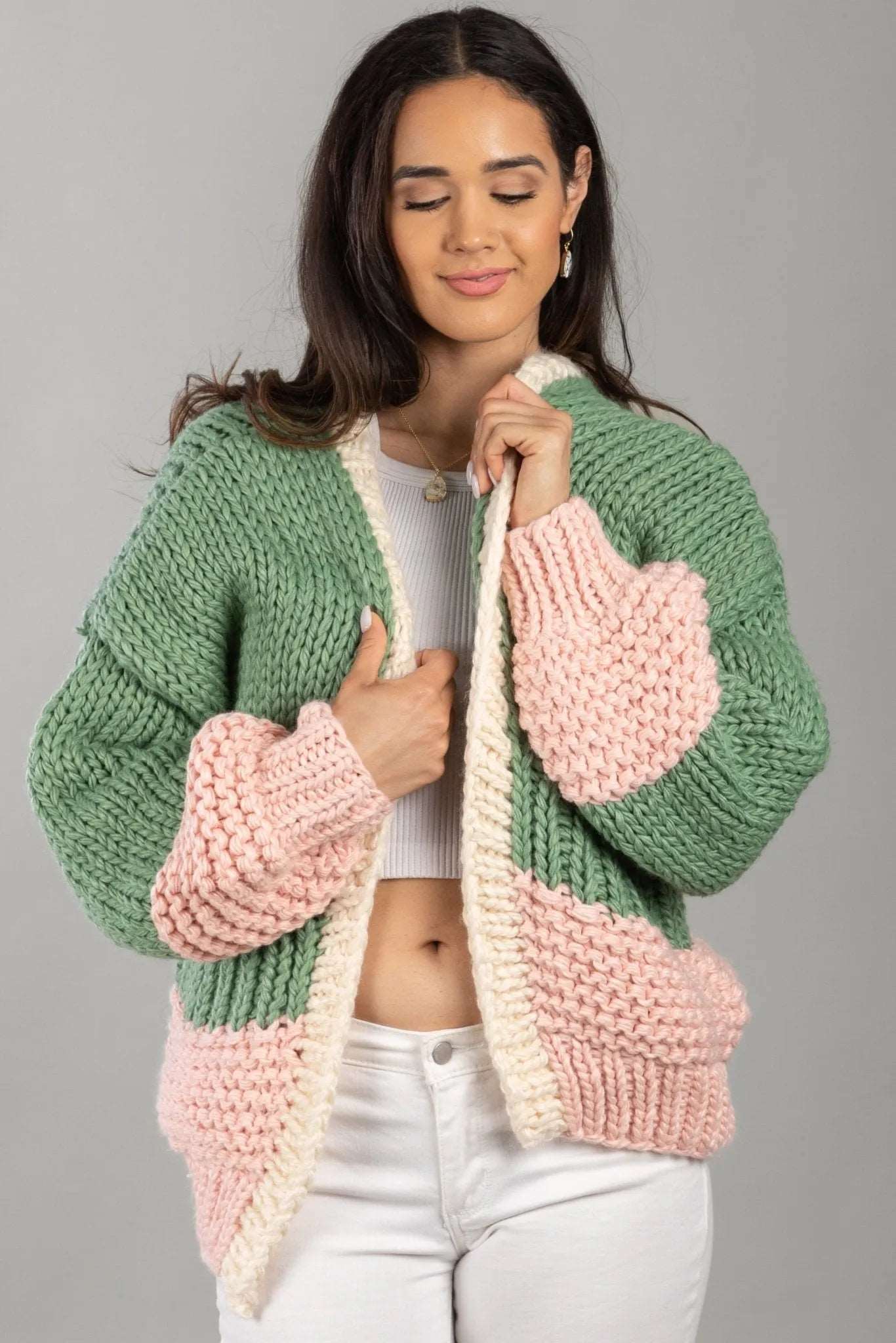 Stylish Knit Oversized Sweater in Two-Tone Colors - Perfect for Casual Outfits and Cozy Winter Days