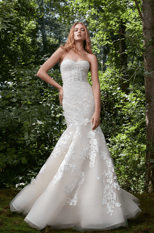 Anne Barge Bliss Wedding Dress - Size 8 | Elegant Bridal Gown for Church Ceremony & Outdoor Weddings