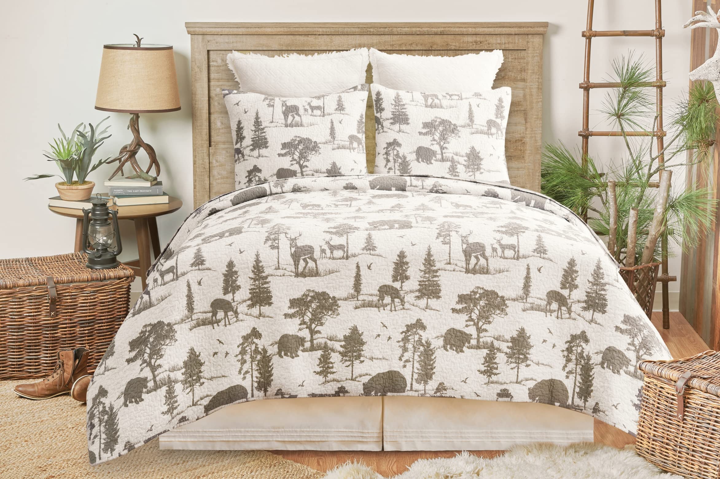 C&F Home Henderson Hideaway Full/Queen 3-Piece Reversible Quilt Set with 2 Standard Shams - Grey & White Rustic Wilderness Bear Trees Lodge Cabin Design - Cozy Bedding for Cabin Retreats, Rustic Bedrooms & Mountain Getaways
