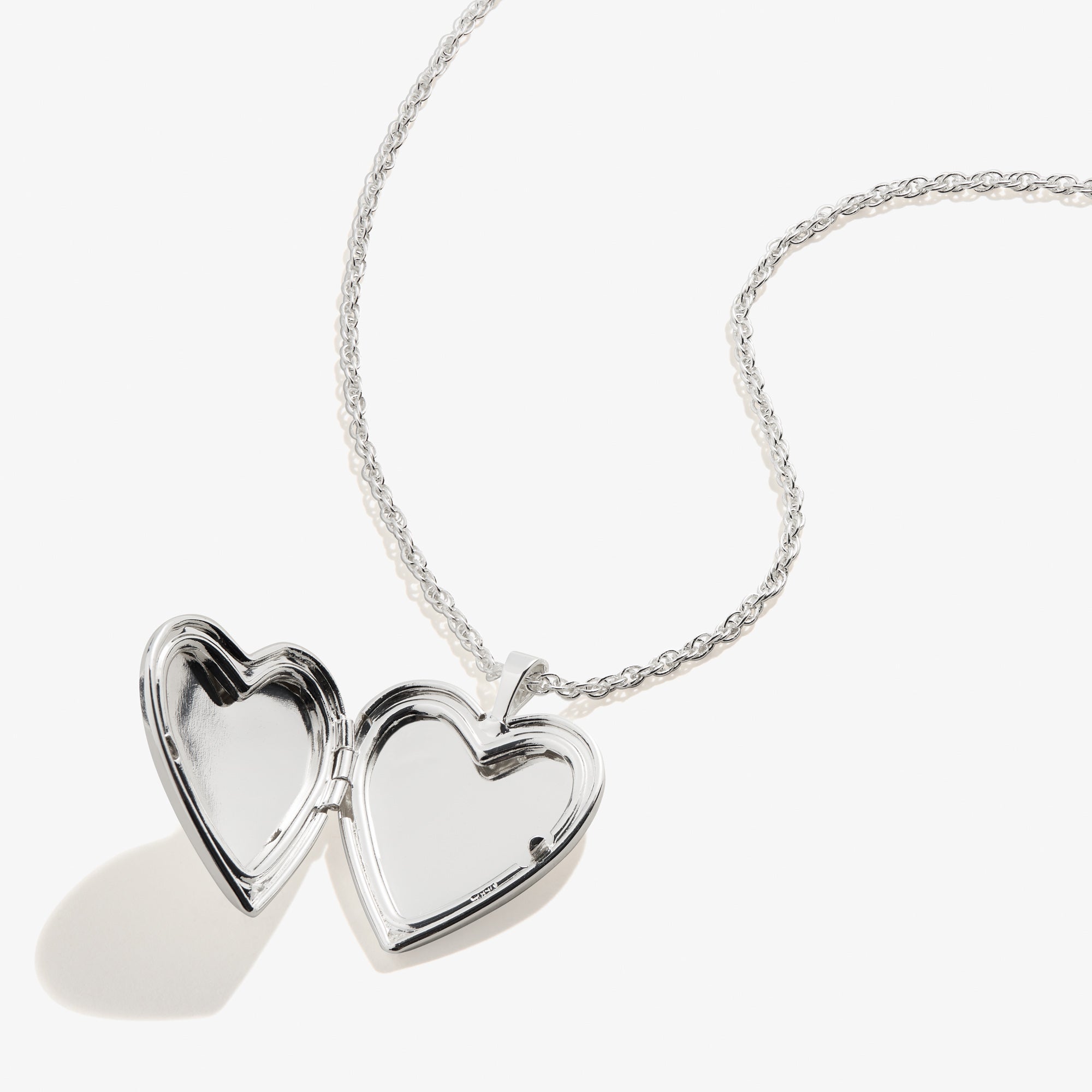 Heart Locket Necklace for Women, Adjustable Chain, Personalized Photo Pendant - Perfect for Valentine's Day, Anniversary & Romantic Gifts