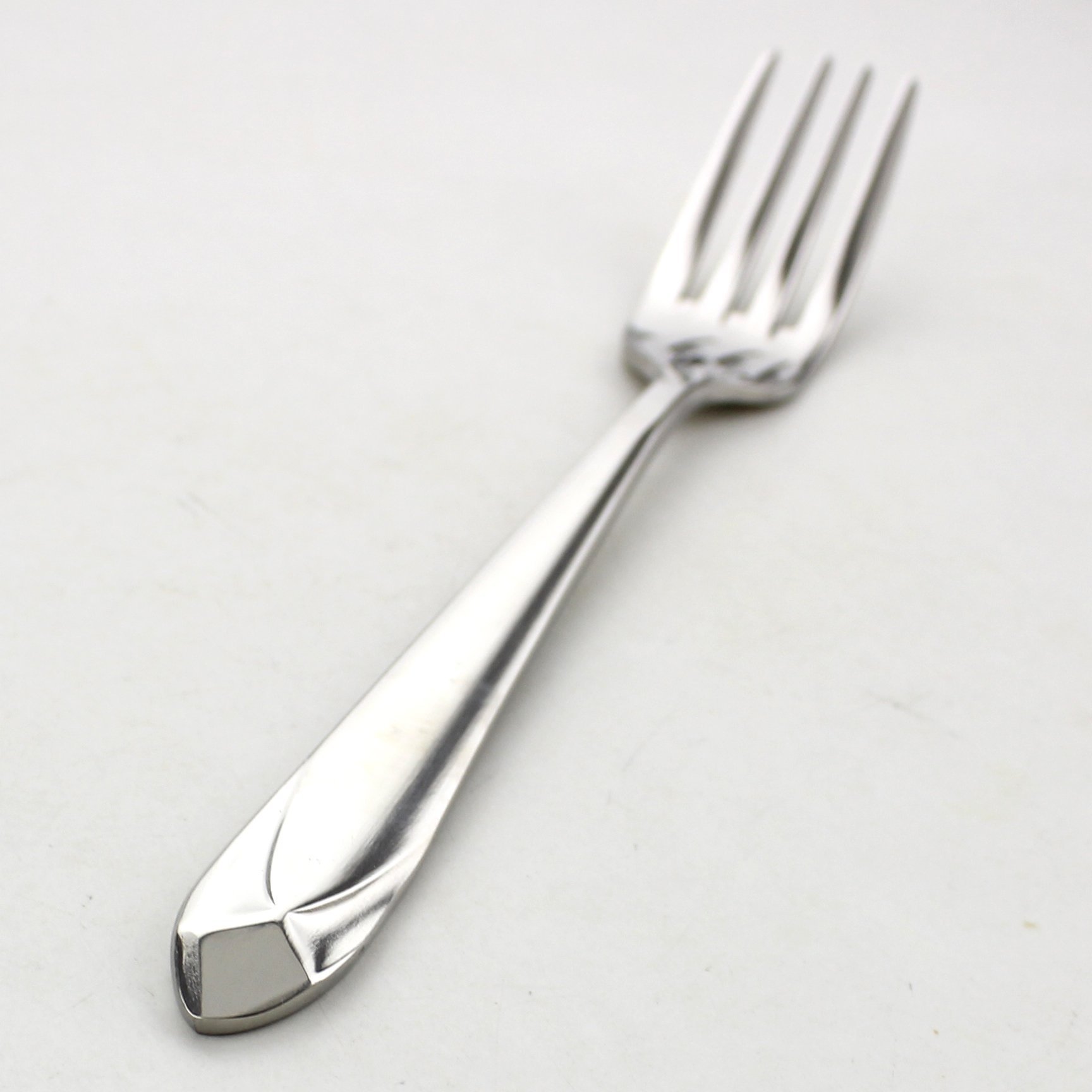 8-Piece Stainless Steel Dinner Forks Set - Heavy Duty Mirror Polished Flatware with Diamond Design - Perfect for Formal Dining, Wedding Gifts & Home Entertaining