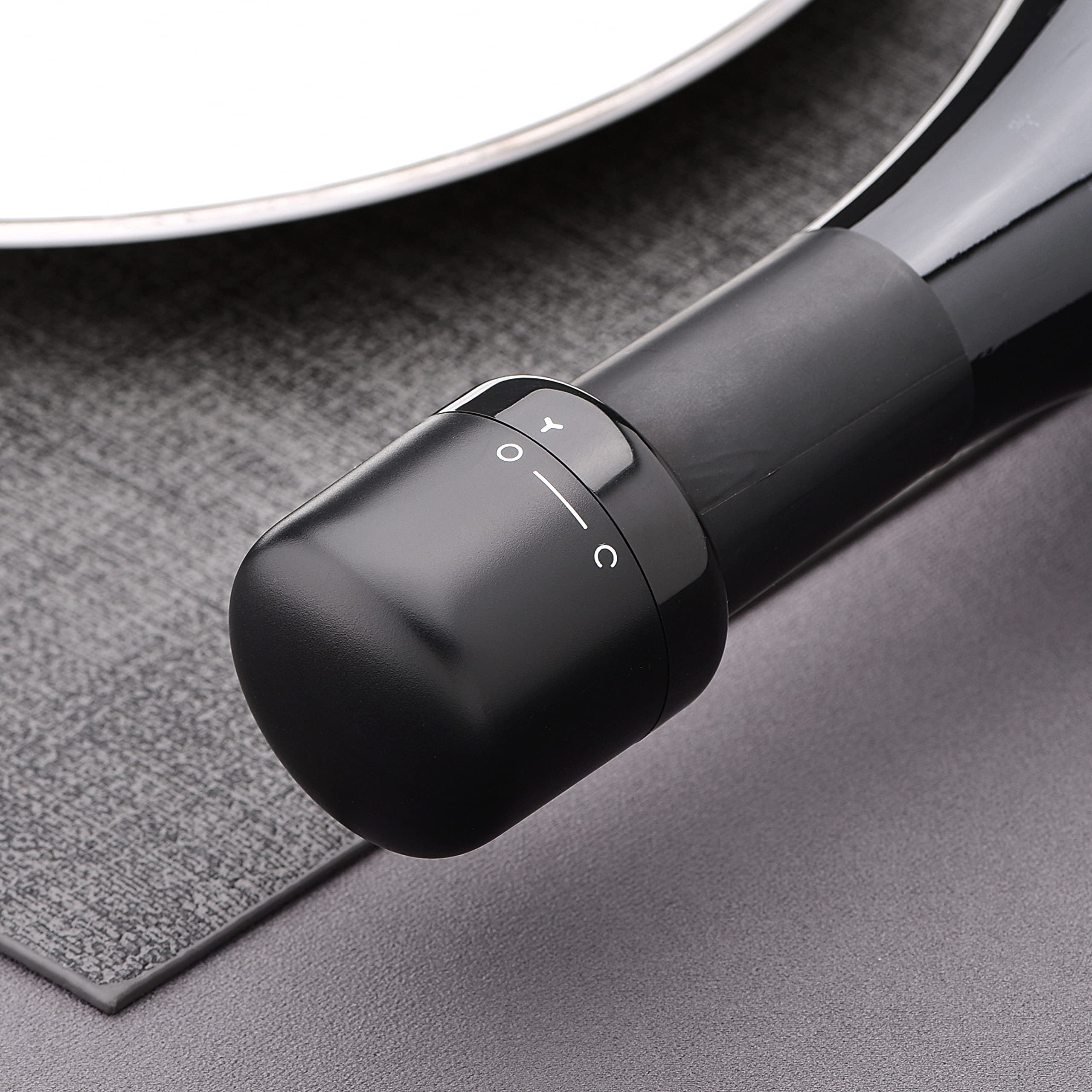 Premium Silicone Wine Stoppers Set of 2 - Airtight Seal for Liquor & Wine Bottles, Leak-Proof Design, Keep Beverages Fresh Longer - Perfect for Home Bars, Parties & Gifts (Black, 202201A)