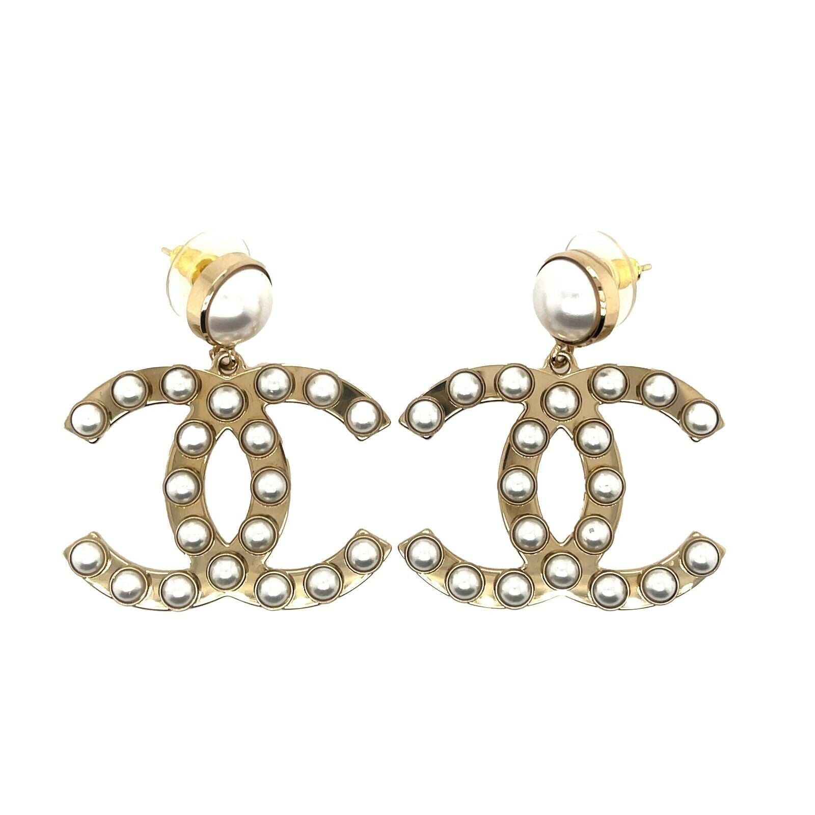 CHANEL A21 S Dangle Drop Pearl CC Logo Gold Earrings - Luxury Fashion Jewelry for Women, Elegant Pearl Drop Earrings for Party, Wedding & Special Occasions