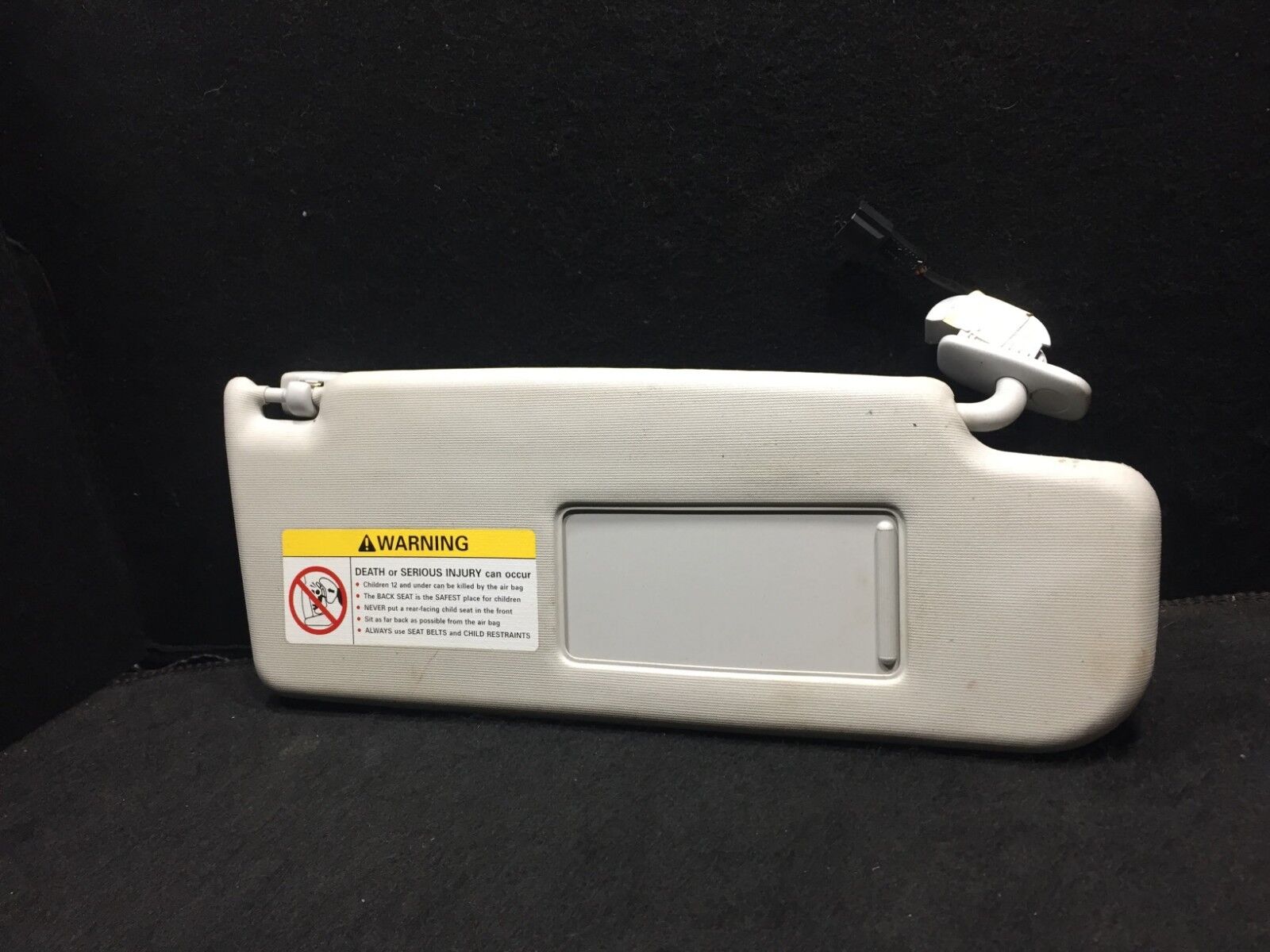 Genuine VW Passat Right Passenger Sun Visor OEM D23 - Perfect Fit for 2001 2002 2003 2004 2005 Models - Essential Sun Protection for Daily Commuting & Road Trips
