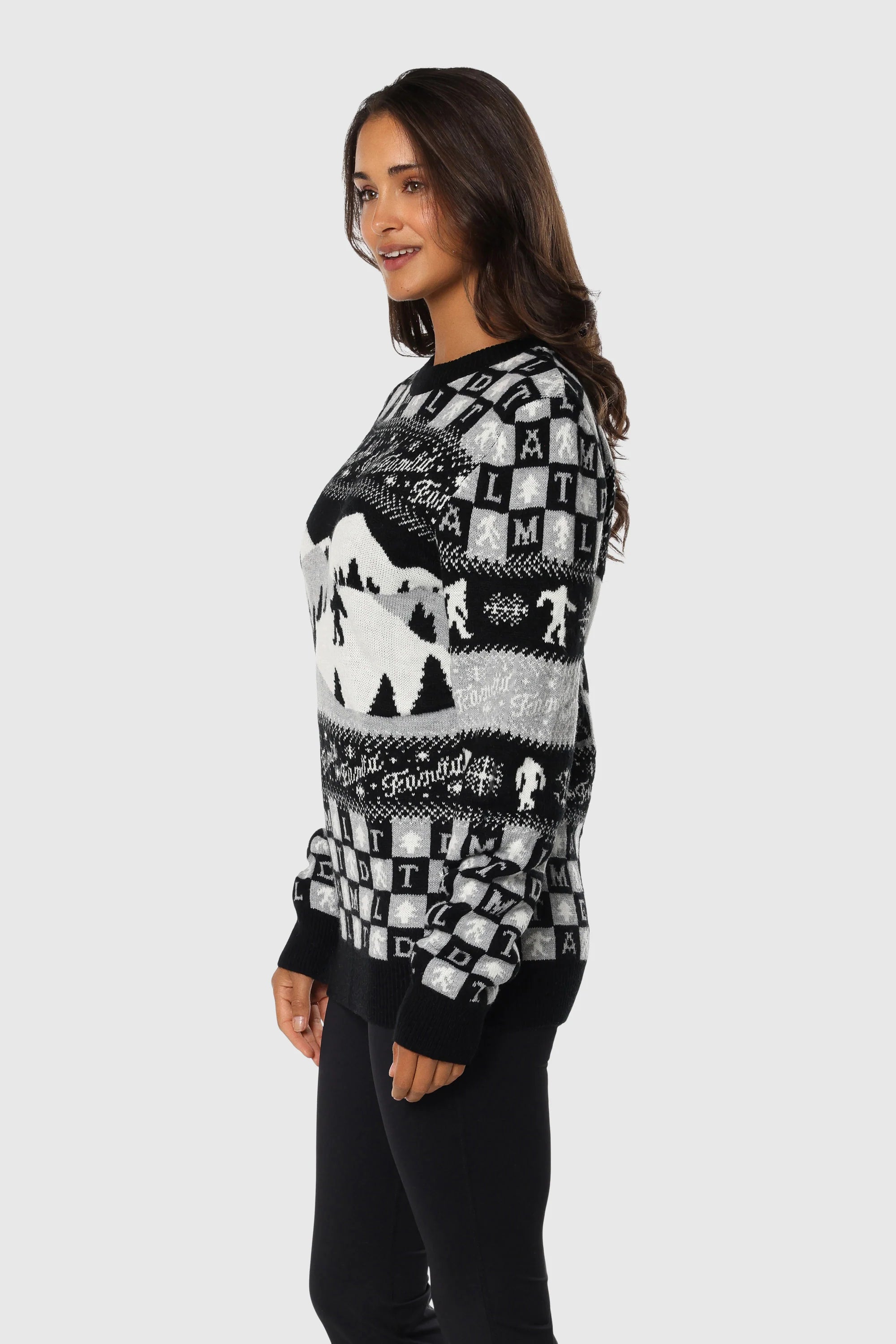 YETI Party Sweater - Warm & Cozy Pullover for Winter Holidays, Christmas & Festive Gatherings - Perfect for Outdoor Events & Casual Wear