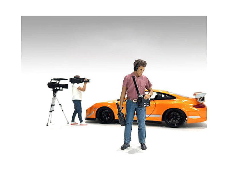 American Diorama 1/24 Scale On Air Figure 4 - Realistic Model Car Accessory for Diorama, Display & Collectors - Perfect for Model Train Scenes & Automotive Displays