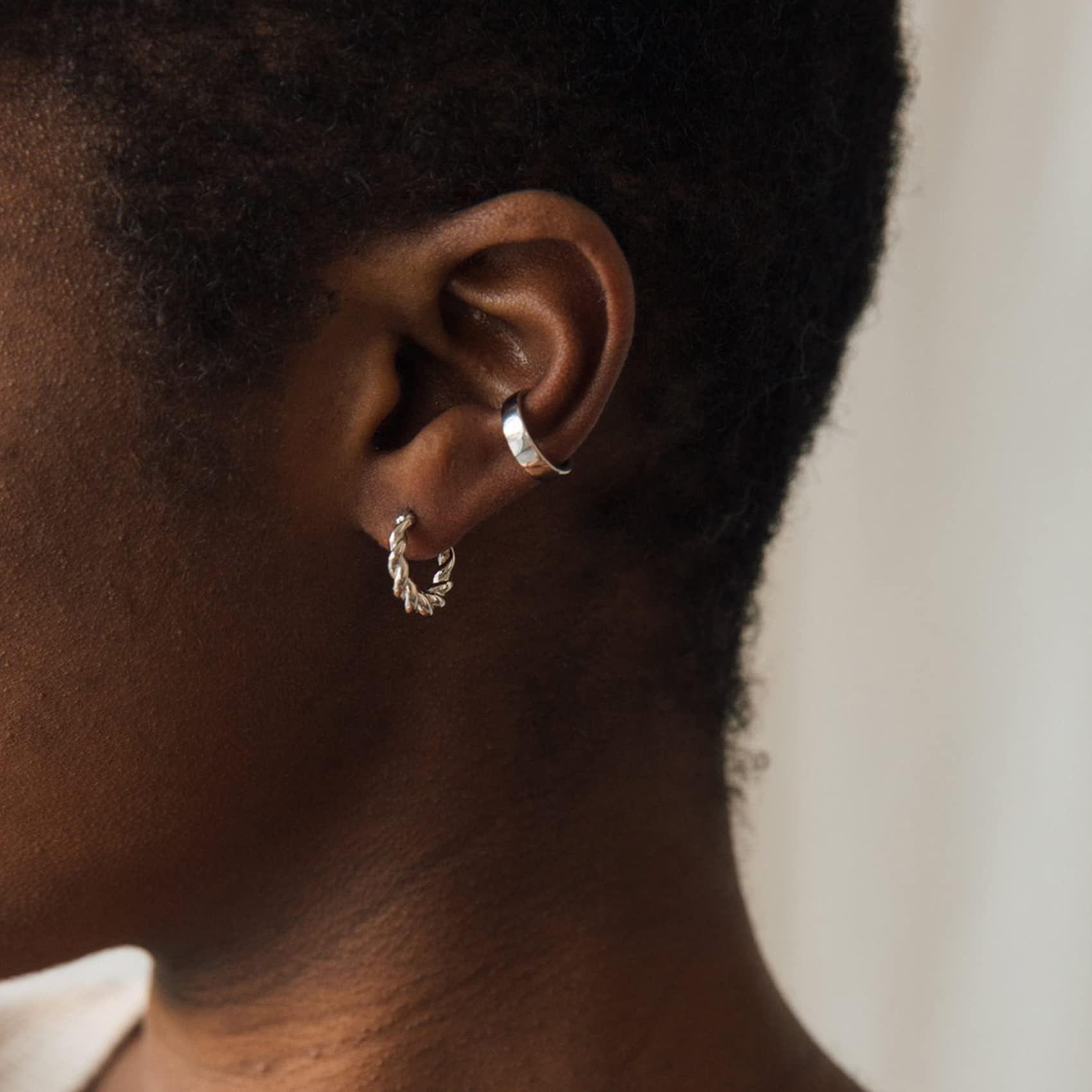 Twisted Gold Hoop Earrings for Women - Thick Chunky Hypoallergenic Vintage Twist Earrings - Big Statement Jewelry for Parties, Weddings & Everyday Wear