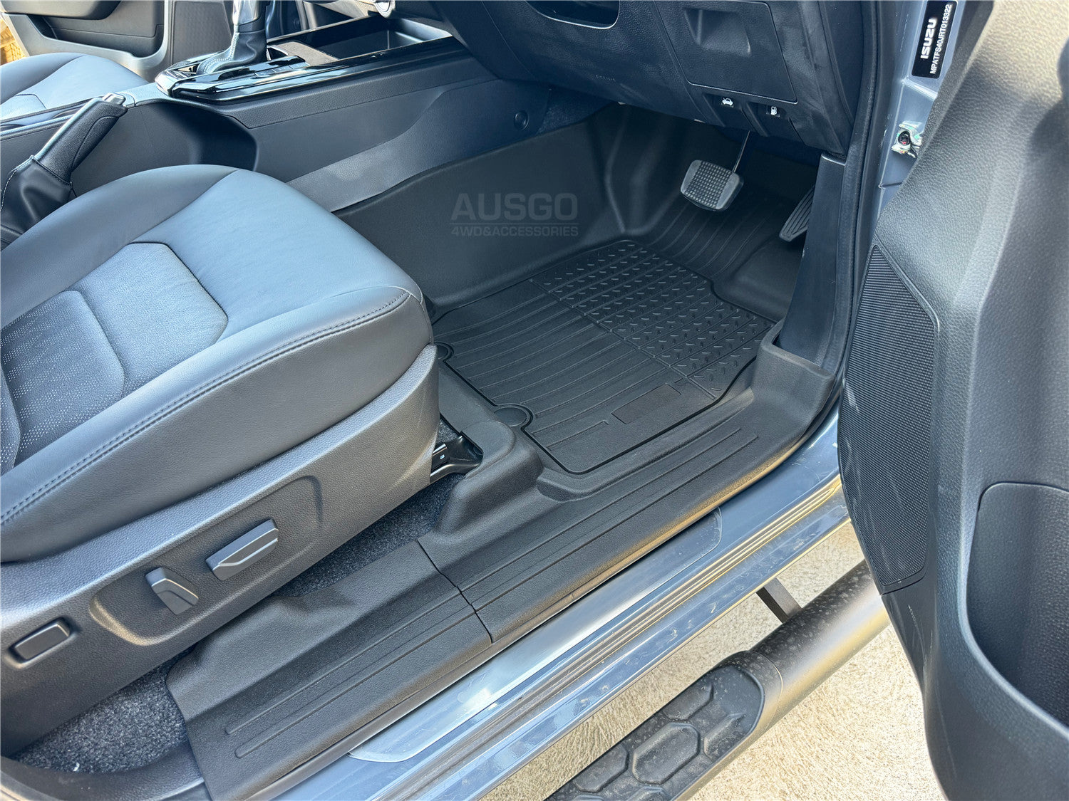 Premium 7D Injection Floor Mats for ISUZU D-MAX DMAX Dual Cab 2020-2024 - Custom Fit All-Weather Car Mats for Ultimate Protection & Style - Perfect for Off-Roading, Daily Commute & Family Adventures