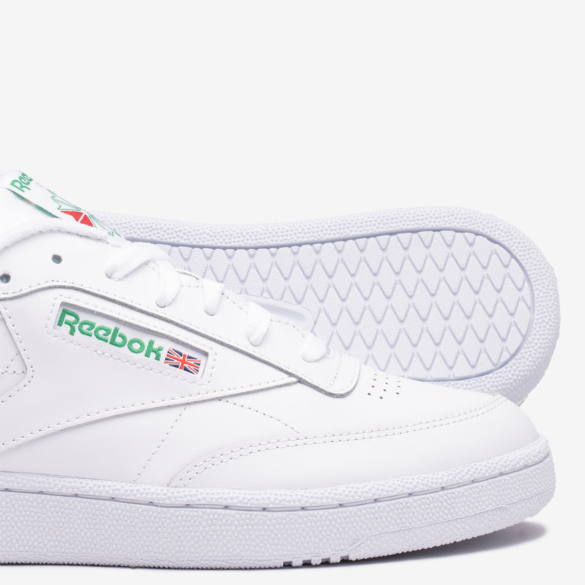**Reebok Club C 85 Vintage Sneakers - White & Green Retro Tennis Shoes for Men & Women | Casual Wear, Street Style, Gym & Everyday Comfort**