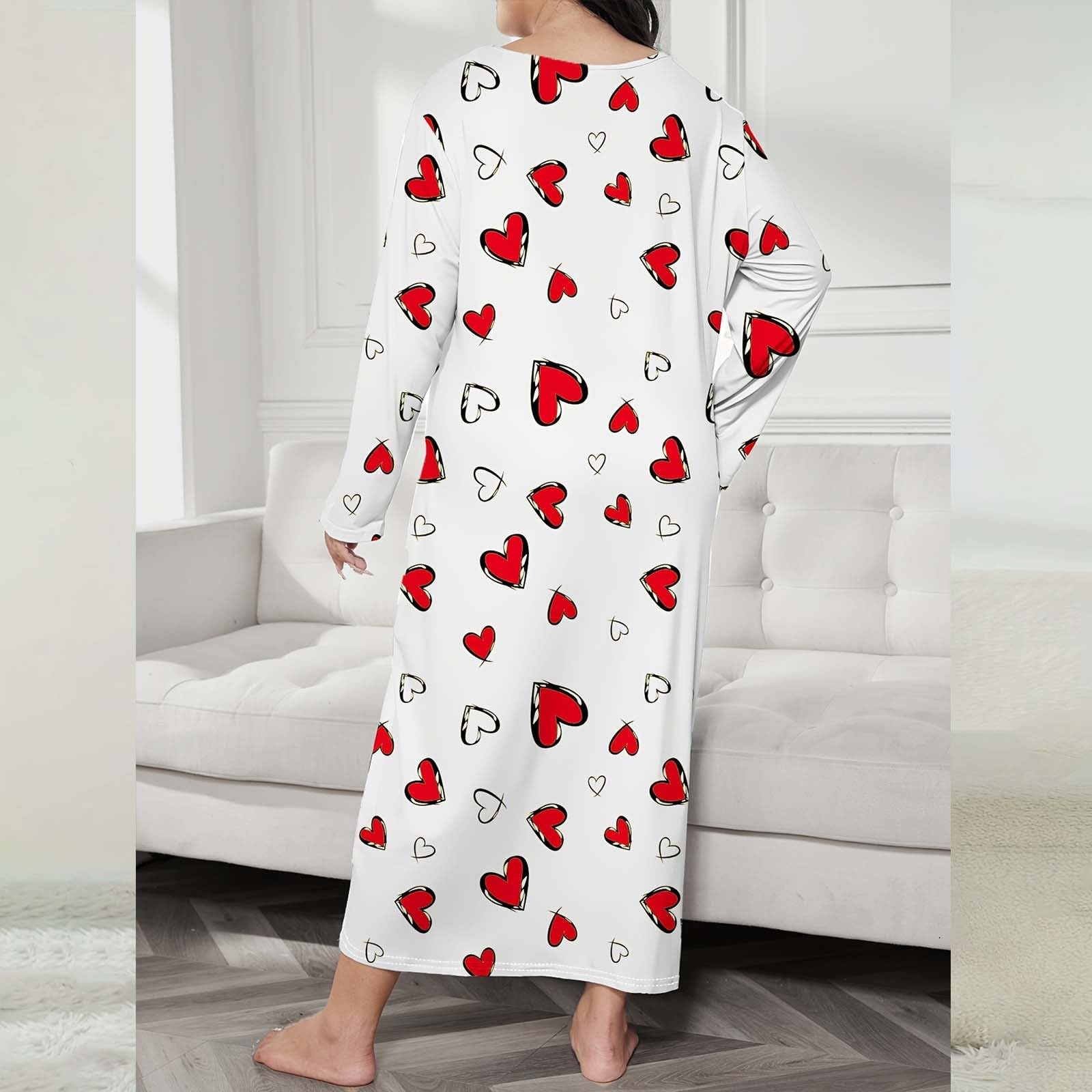 Plus Size Women's Nightgown - Heart Print Long Sleeve Sleep Dress for Comfortable Nights