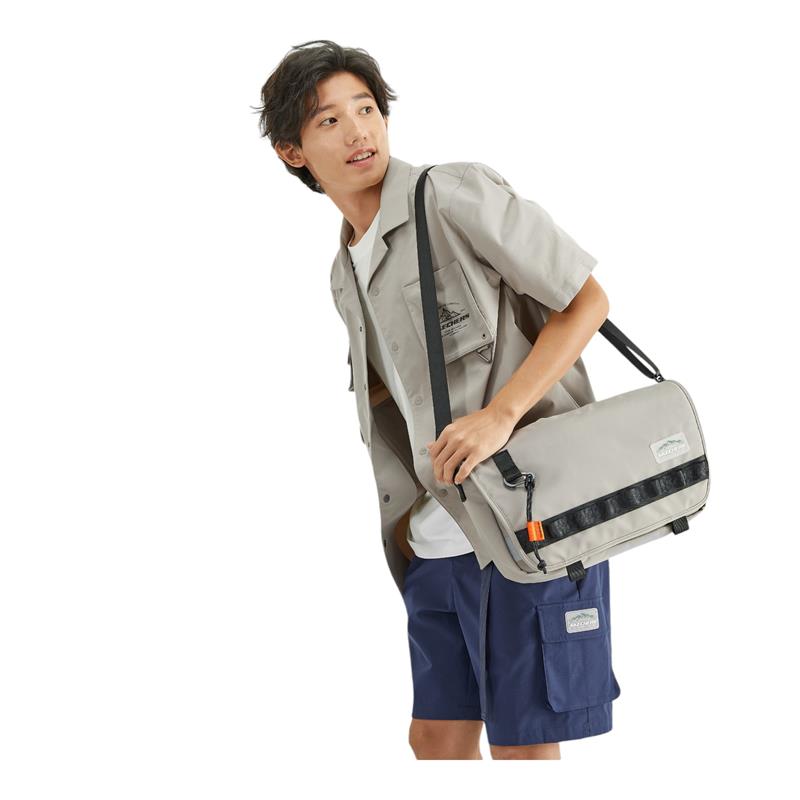 Stylish Shoulder Bag L223U079/00V8 - Fashionable Crossbody Purse for Women, Perfect for Work, Travel & Everyday Use