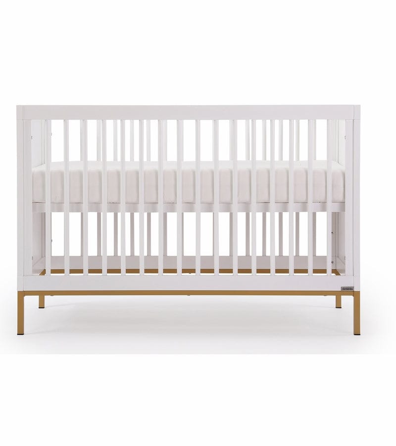 Chicago 3-in-1 Convertible Baby Crib - Toddler Bed & Daybed - Safe Nursery Furniture for Newborns & Kids - Perfect for Small Spaces & Modern Nurseries